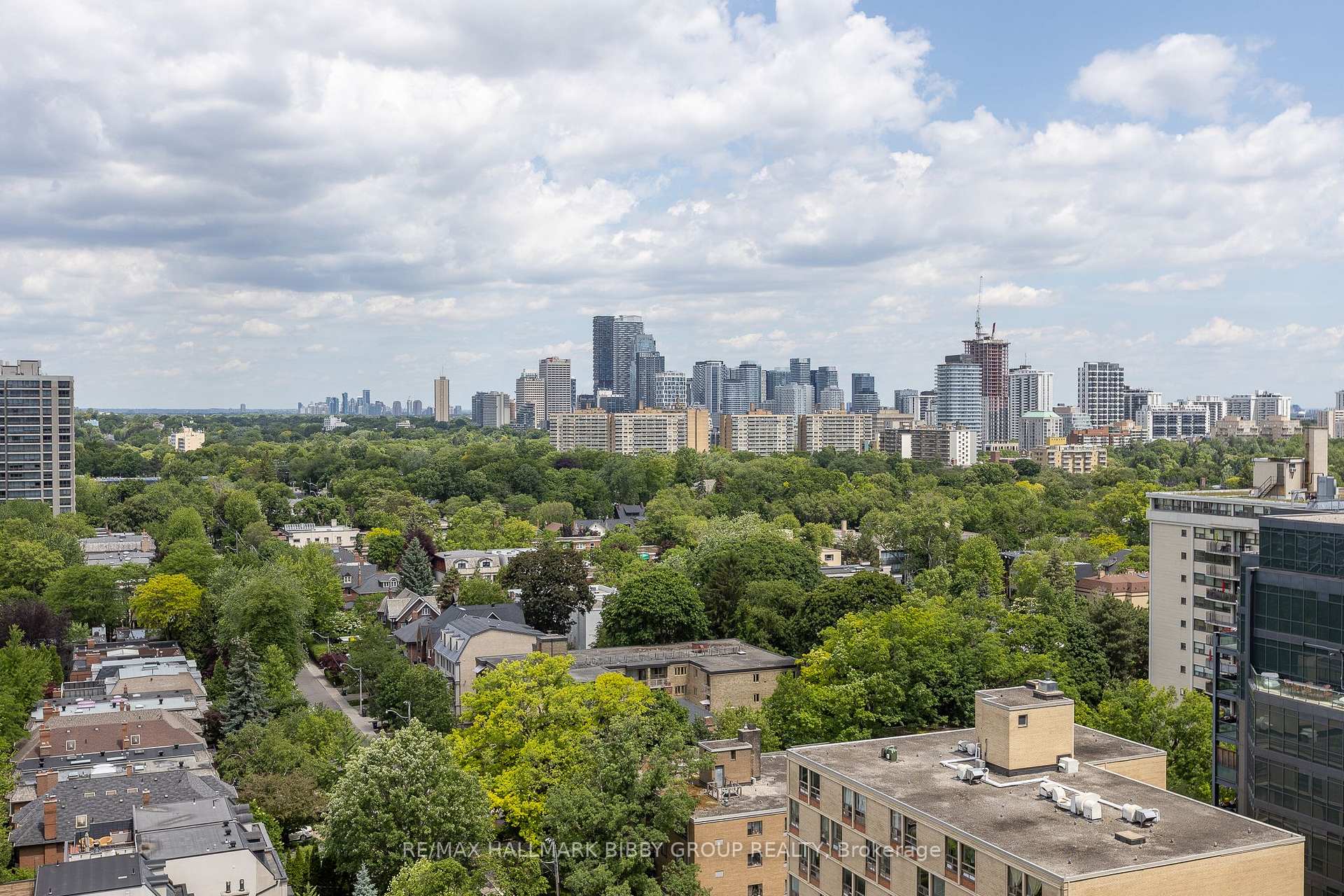 Photo 27 of Unit 1808, 99 Foxbar Road, Toronto, Yonge-St. Clair — HOMEH