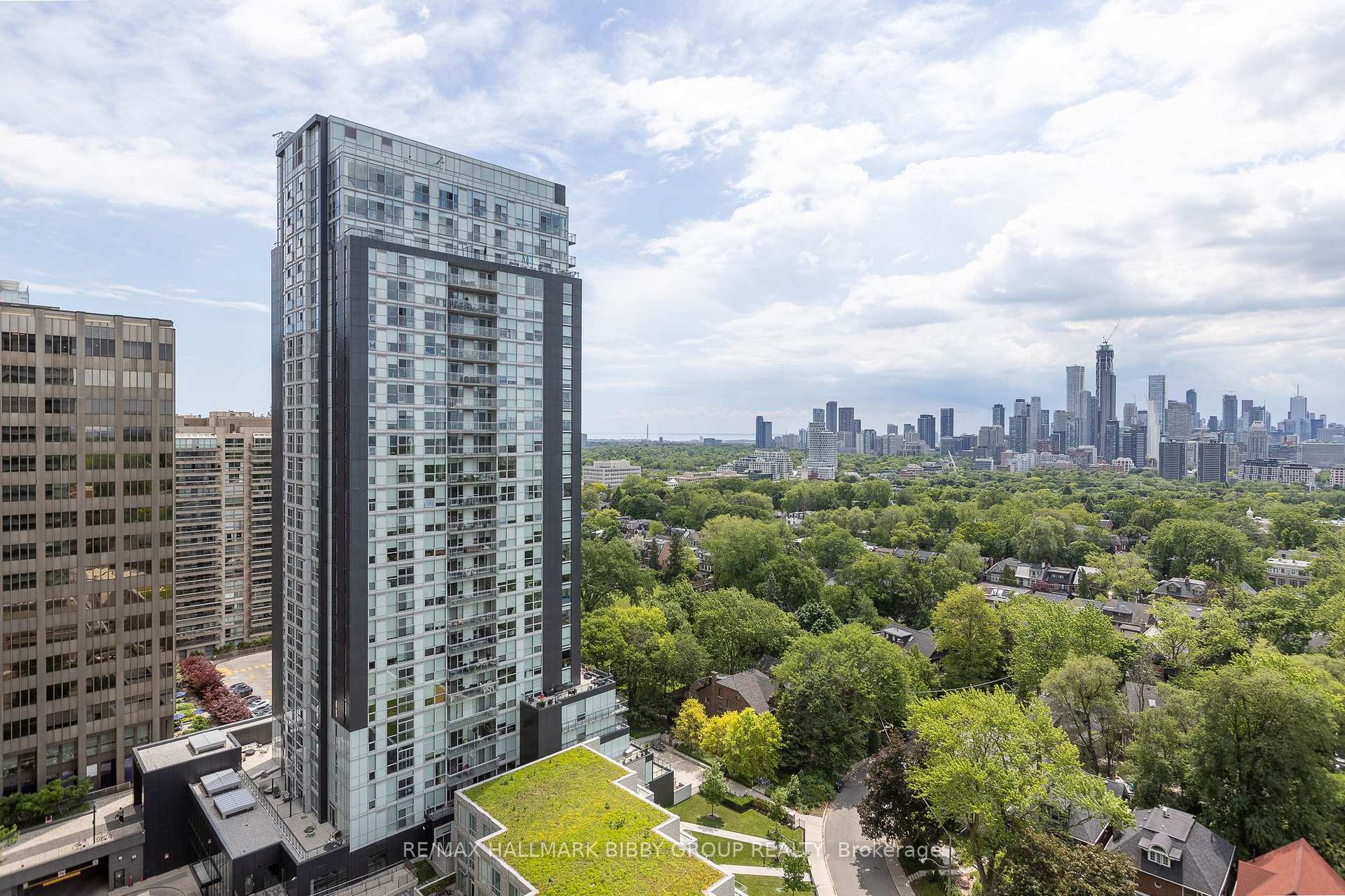 Photo 29 of Unit 1808, 99 Foxbar Road, Toronto, Yonge-St. Clair — HOMEH