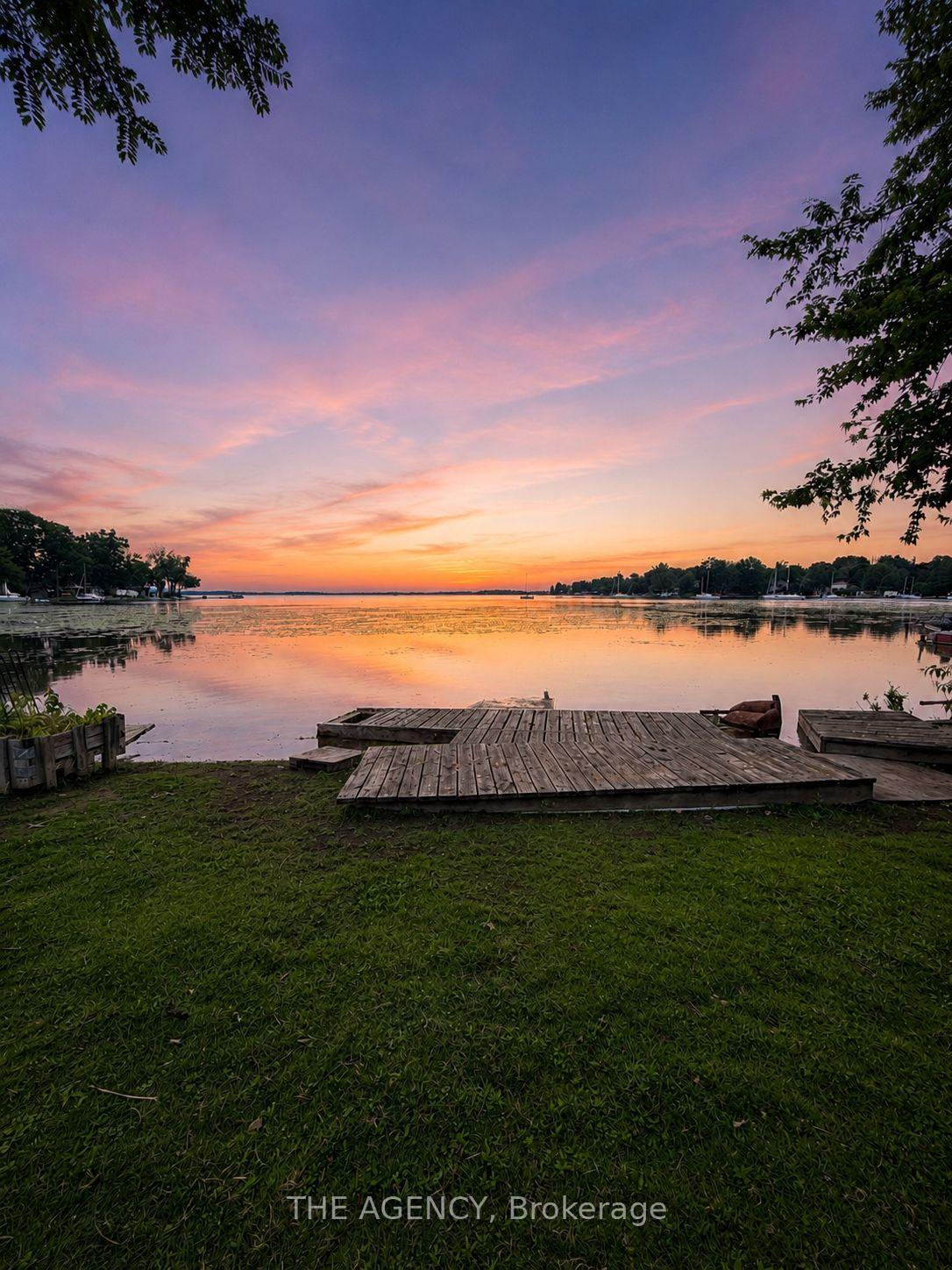 Photo 2 of 124 Davey Drive, Orillia — HOMEH