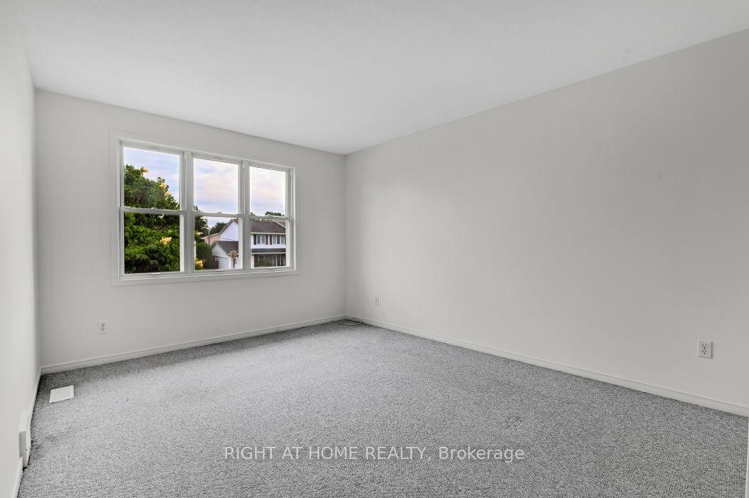 Photo 14 of 99 Craig Henry Drive, Ottawa, Craig Henry/Woodvale — HOMEH