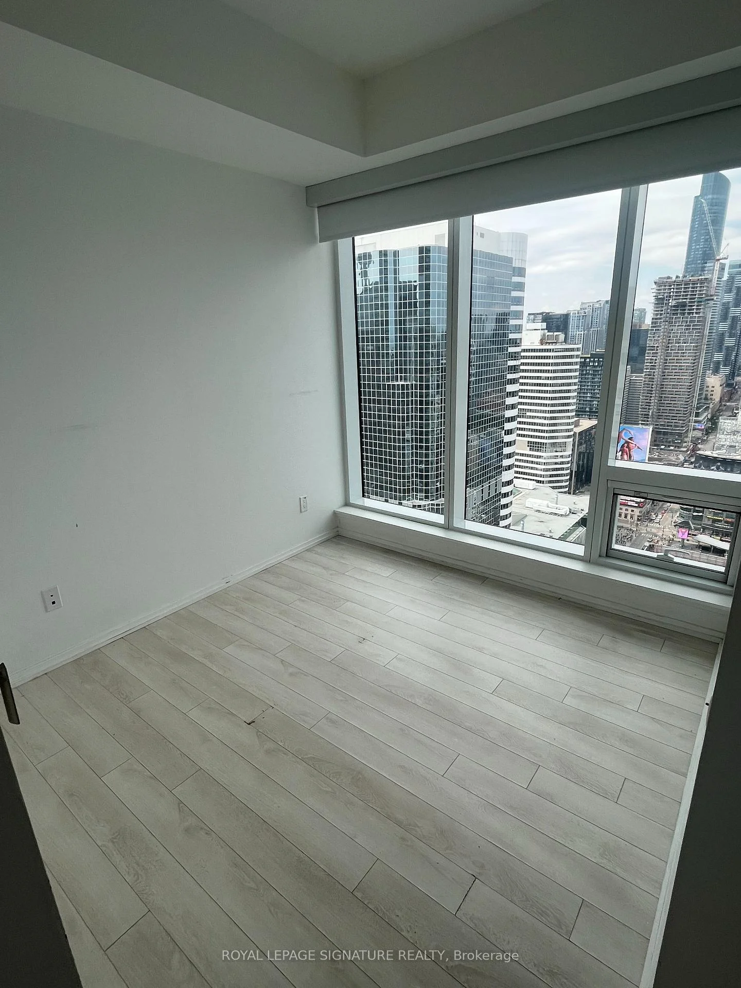 Photo 8 of Unit 3802, 197 Yonge Street, Toronto, Church-Yonge Corridor — HOMEH