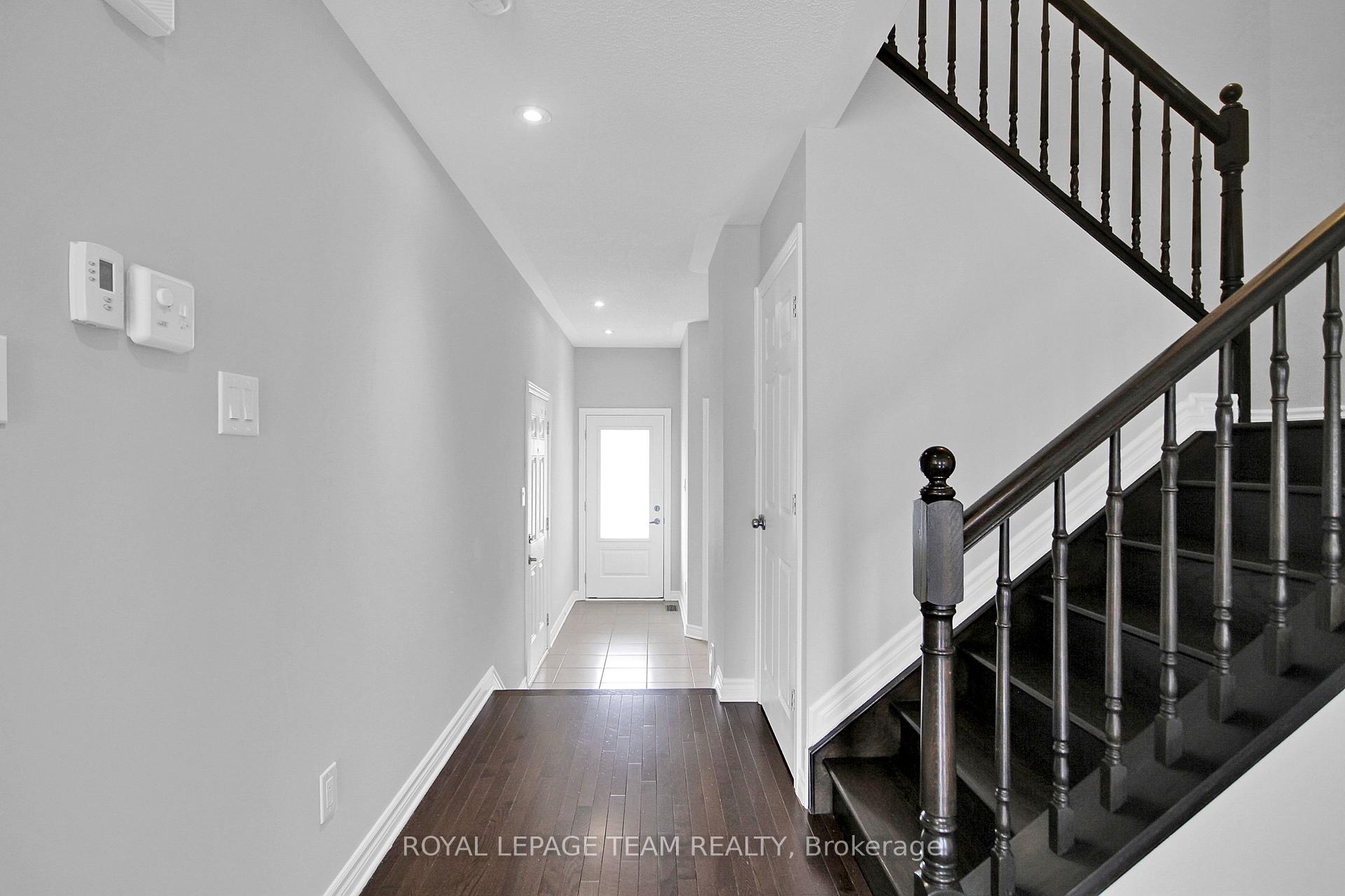 Photo 4 of 208 Mission Trail Crescent, Ottawa, Kanata - Kanata Lakes/Heritage Hills — HOMEH