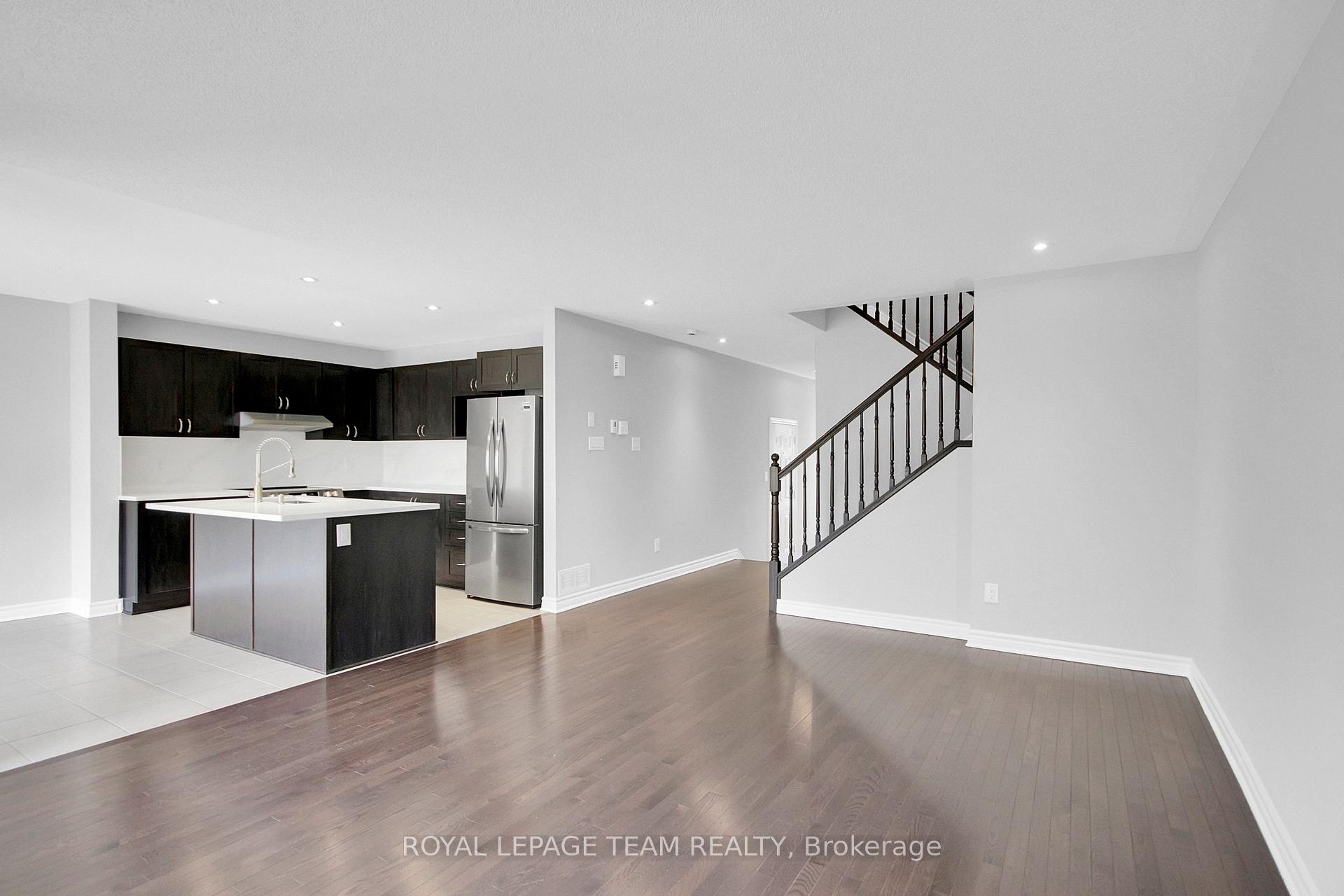Photo 9 of 208 Mission Trail Crescent, Ottawa, Kanata - Kanata Lakes/Heritage Hills — HOMEH