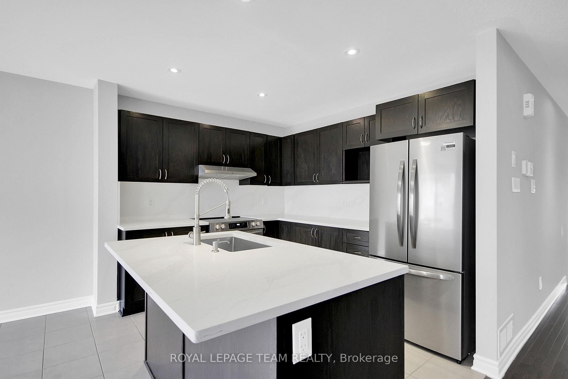 Photo 13 of 208 Mission Trail Crescent, Ottawa, Kanata - Kanata Lakes/Heritage Hills — HOMEH