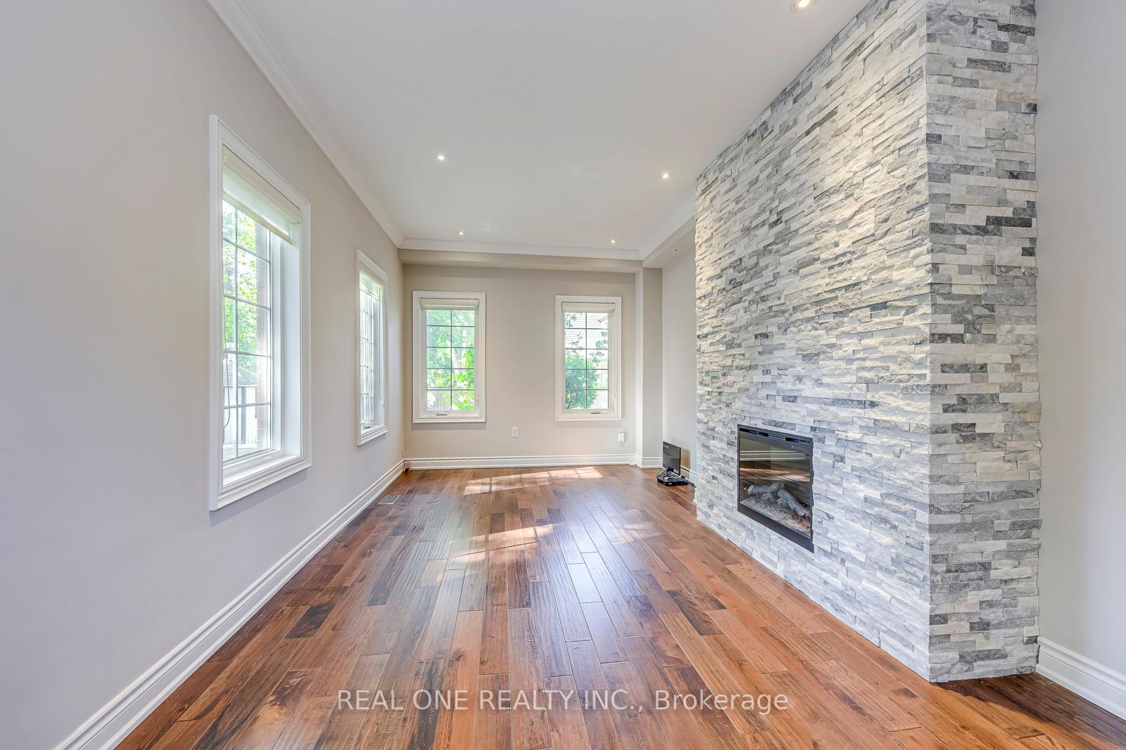 Photo 11 of 308 Morrison Road, Oakville, Morrison — HOMEH