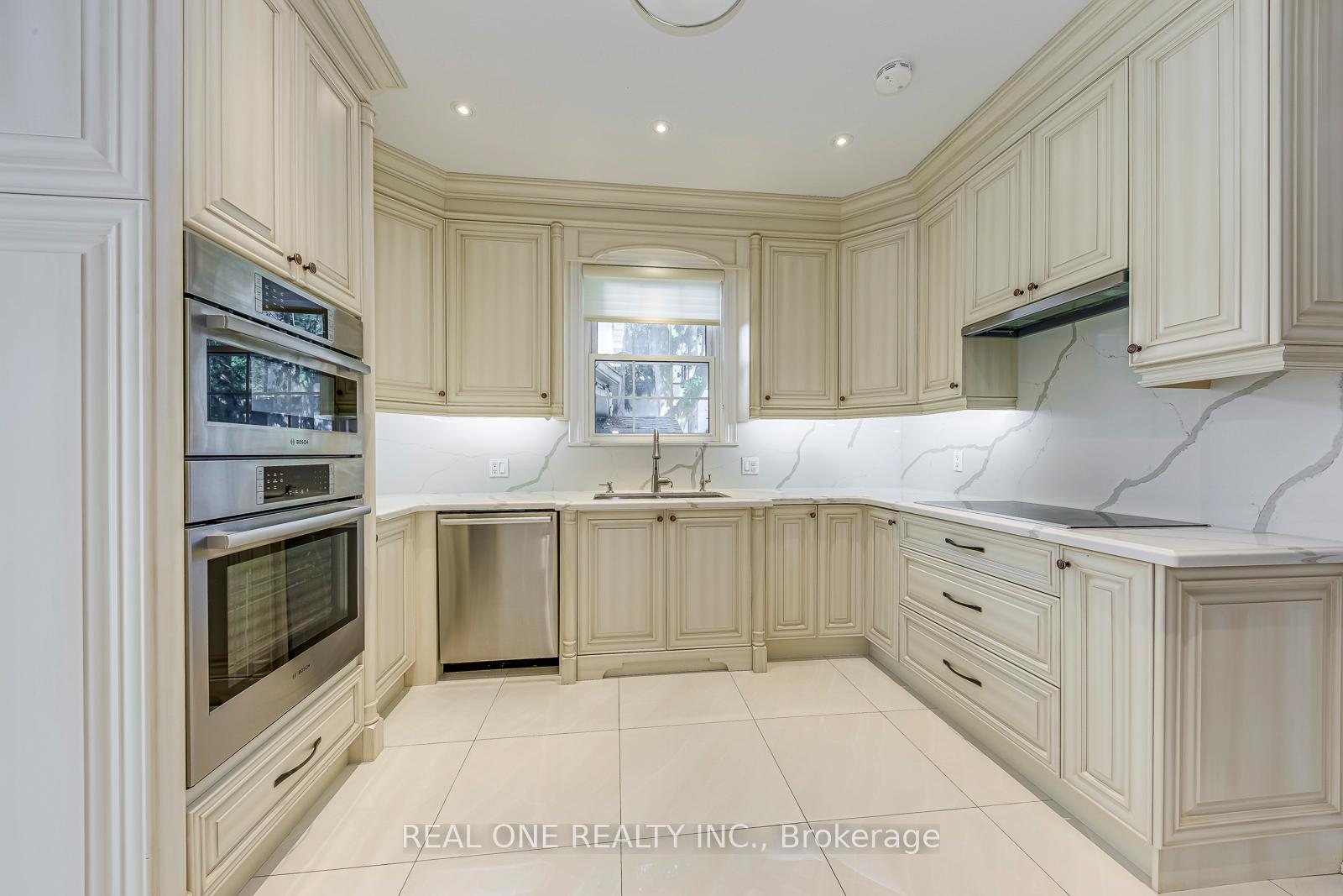 Photo 16 of 308 Morrison Road, Oakville, Morrison — HOMEH