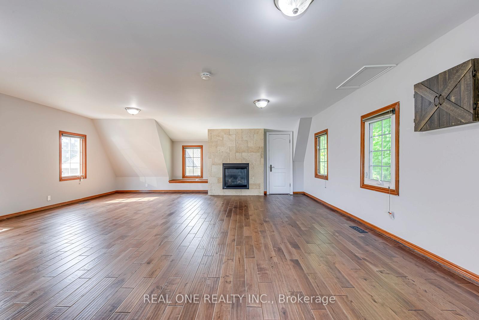 Photo 26 of 308 Morrison Road, Oakville, Morrison — HOMEH