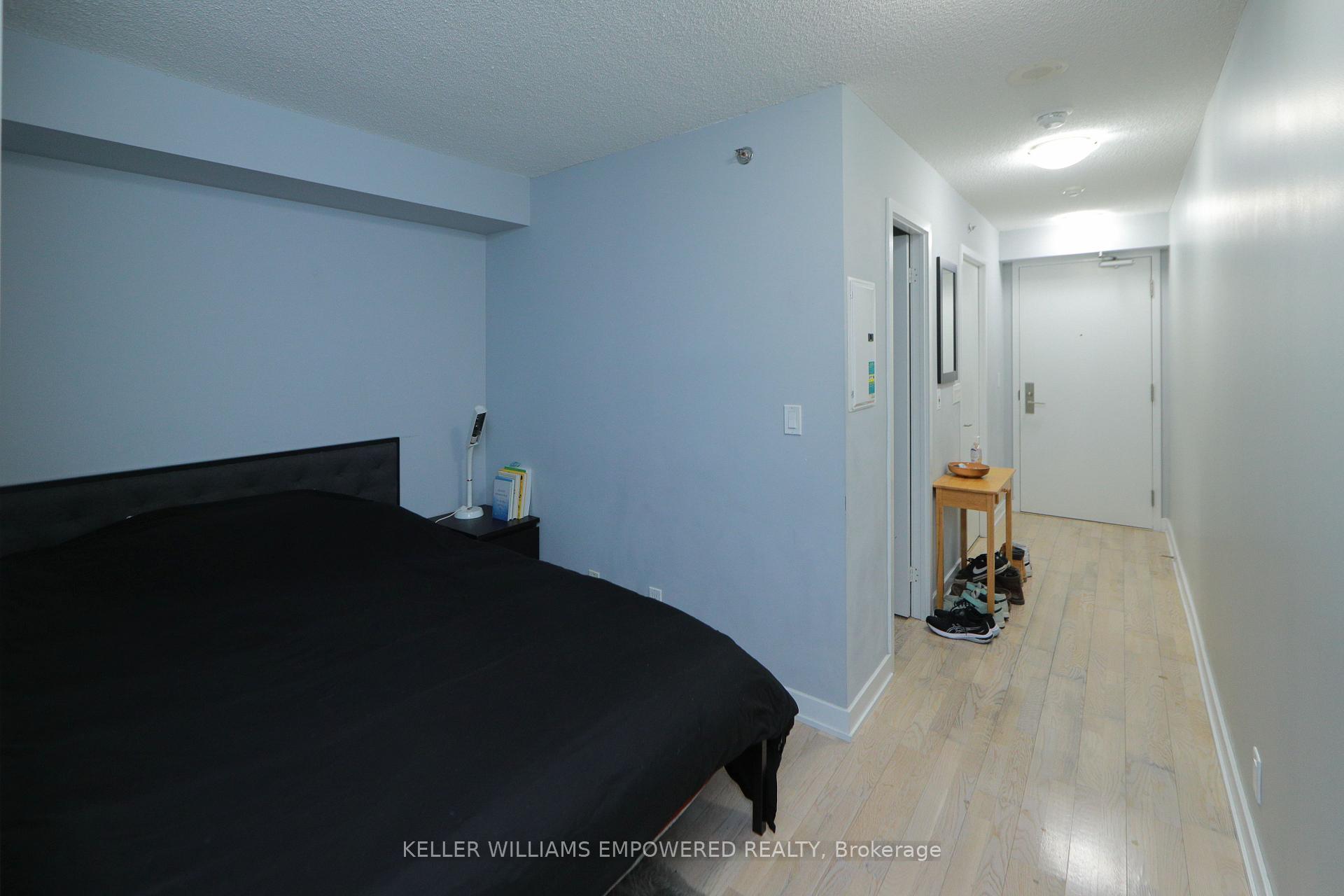 Photo 9 of Unit 221, 21 Nelson Street, Toronto, Waterfront Communities — HOMEH