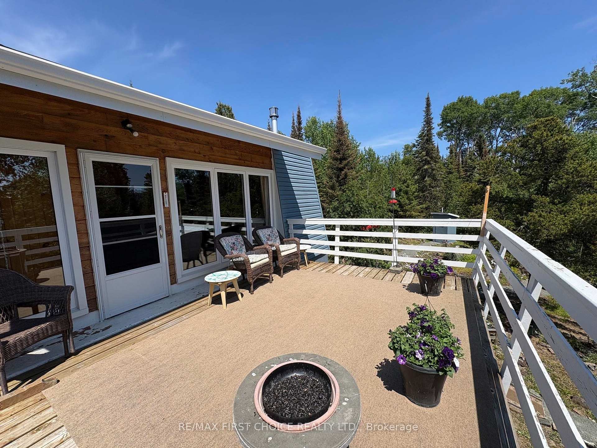 Photo 4 of 560 Little Trout Bay Rd., Neebing, Crooks — HOMEH