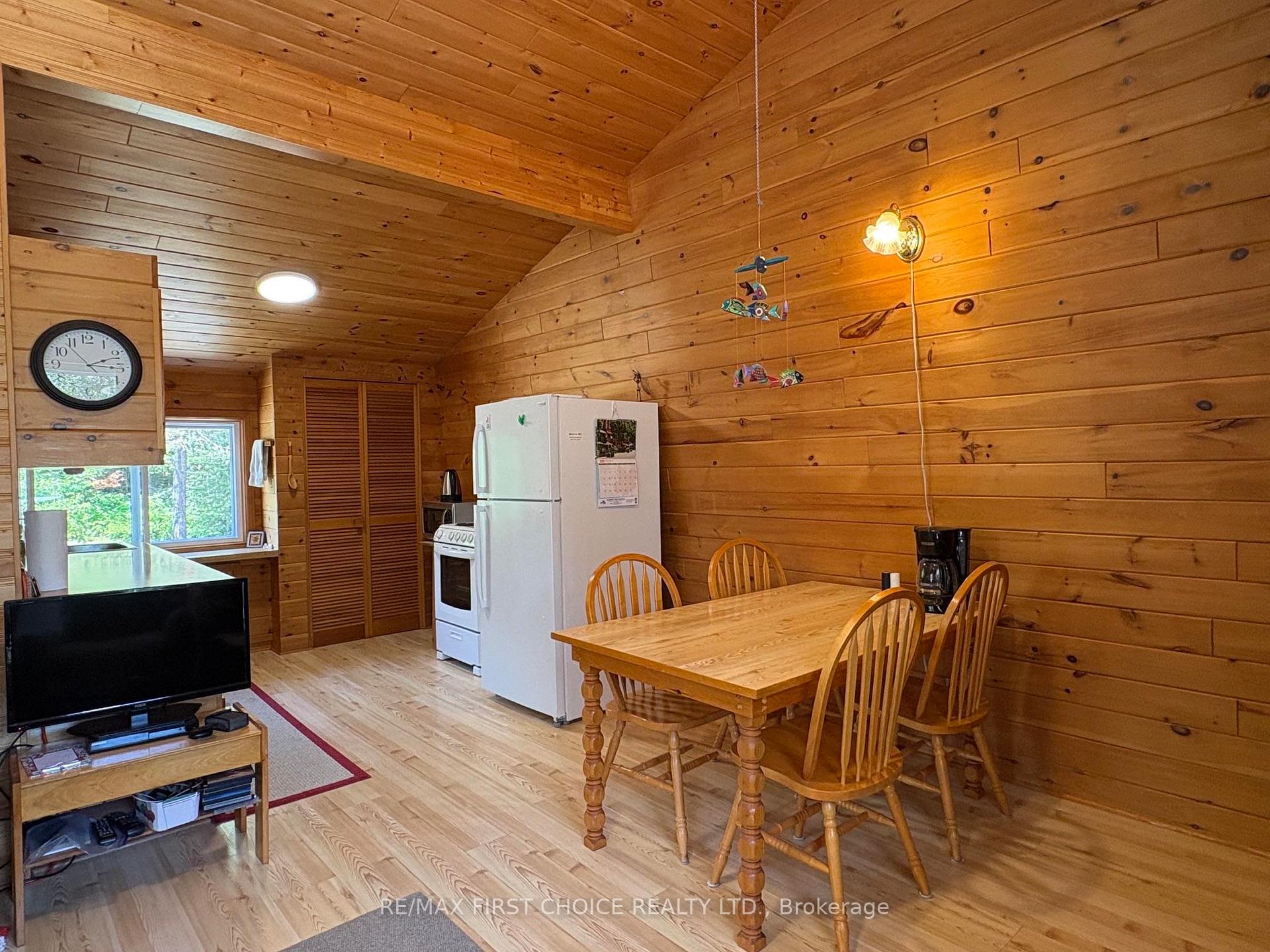 Photo 5 of 560 Little Trout Bay Rd., Neebing, Crooks — HOMEH