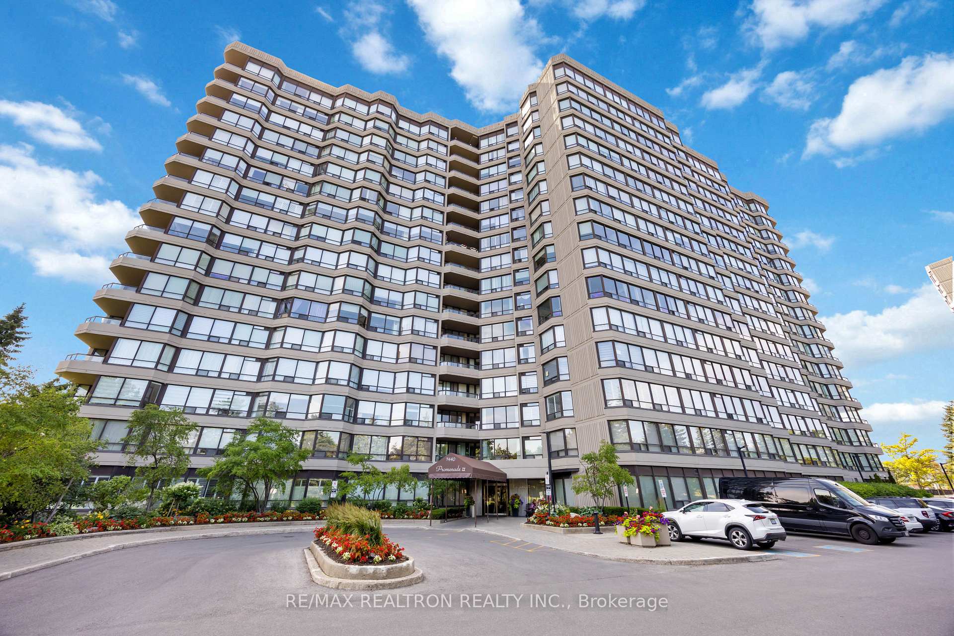 Photo 1 of Unit 608, 7440 Bathurst Street, Vaughan, Brownridge — HOMEH