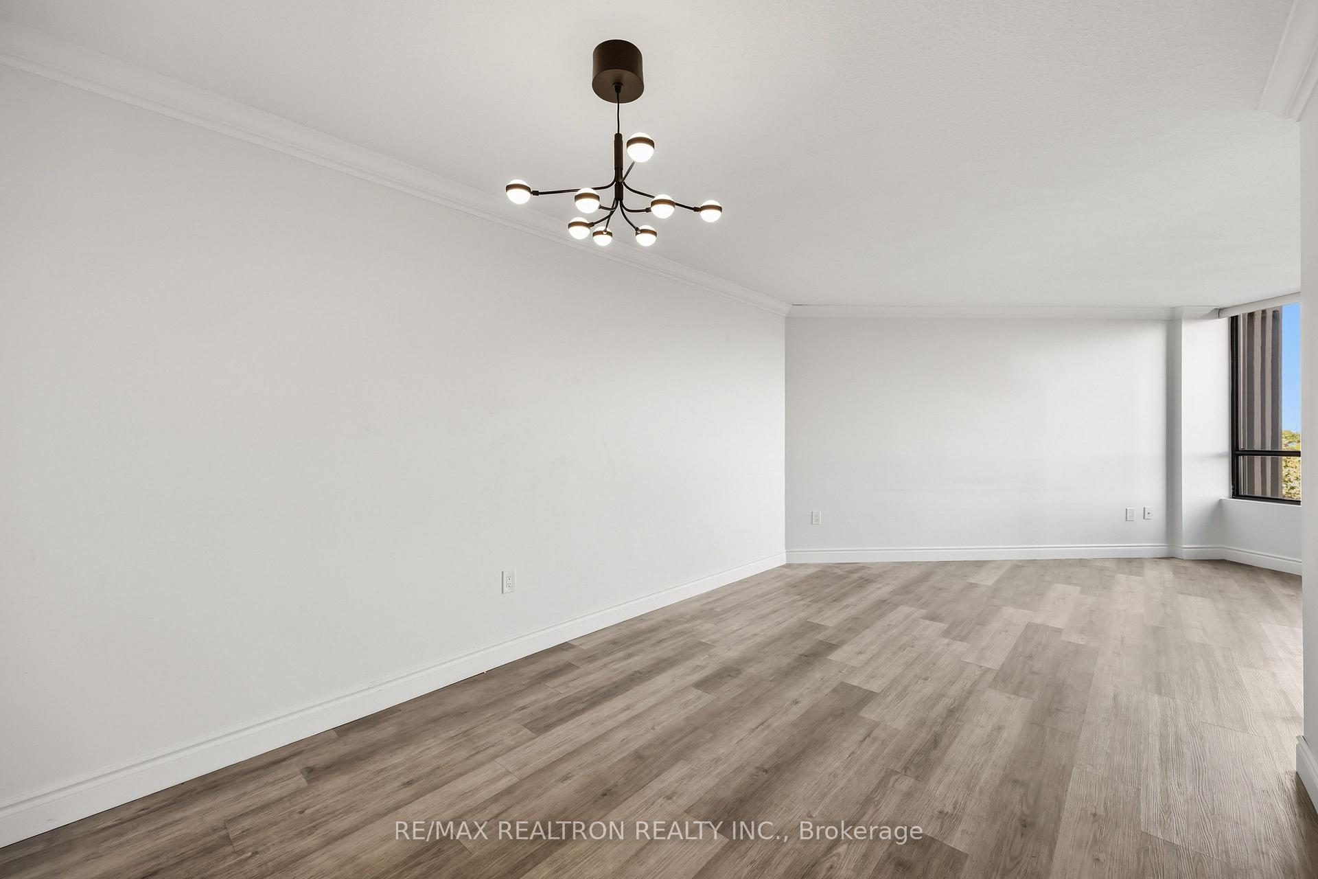 Photo 10 of Unit 608, 7440 Bathurst Street, Vaughan, Brownridge — HOMEH