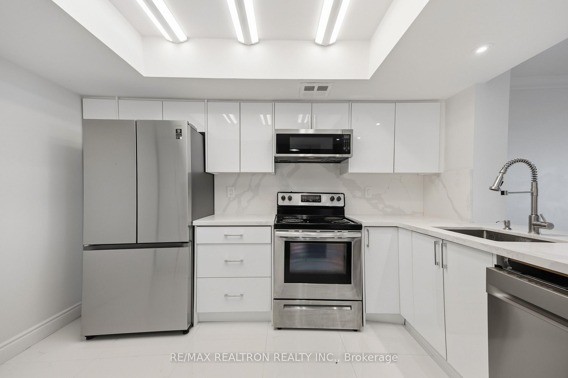 Photo 14 of Unit 608, 7440 Bathurst Street, Vaughan, Brownridge — HOMEH
