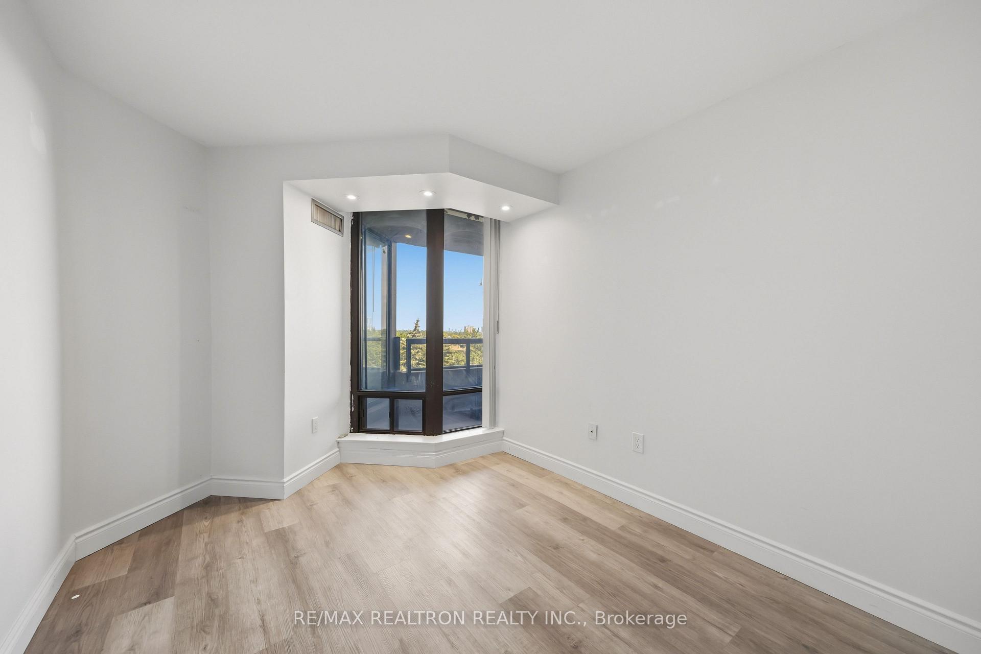 Photo 19 of Unit 608, 7440 Bathurst Street, Vaughan, Brownridge — HOMEH