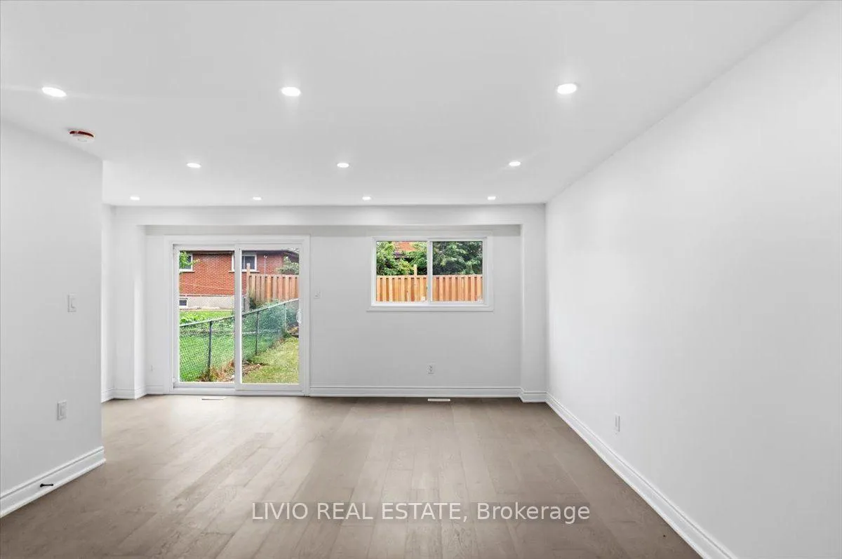 Photo 13 of 4002 Brandon Gate Drive, Mississauga, Malton — HOMEH