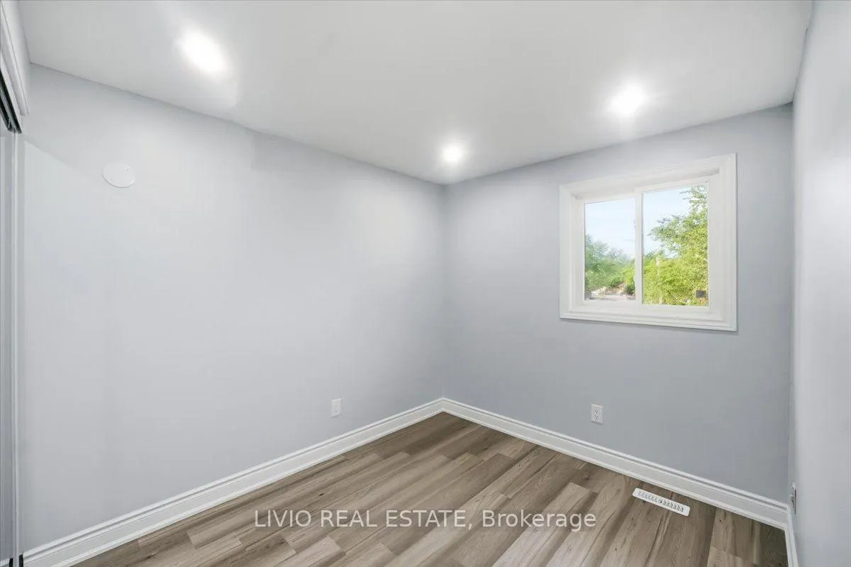 Photo 22 of 4002 Brandon Gate Drive, Mississauga, Malton — HOMEH