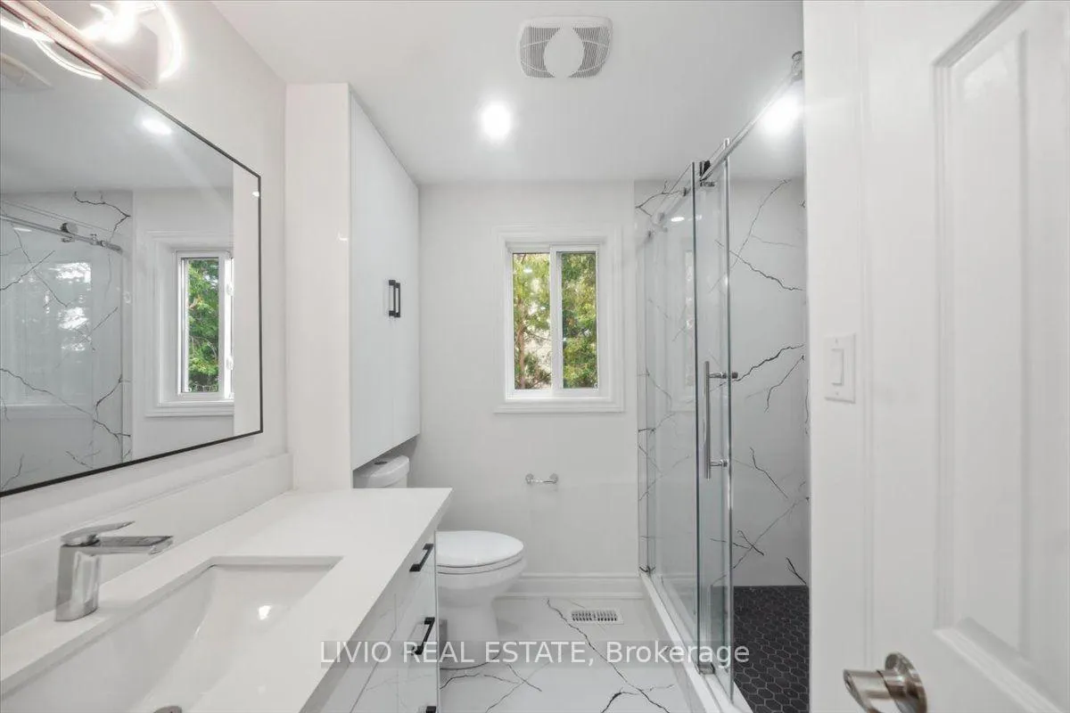 Photo 26 of 4002 Brandon Gate Drive, Mississauga, Malton — HOMEH