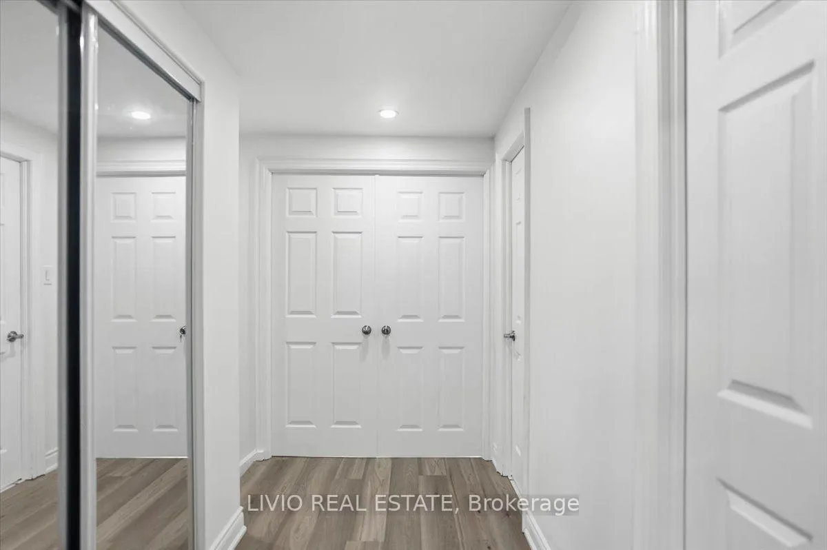 Photo 31 of 4002 Brandon Gate Drive, Mississauga, Malton — HOMEH