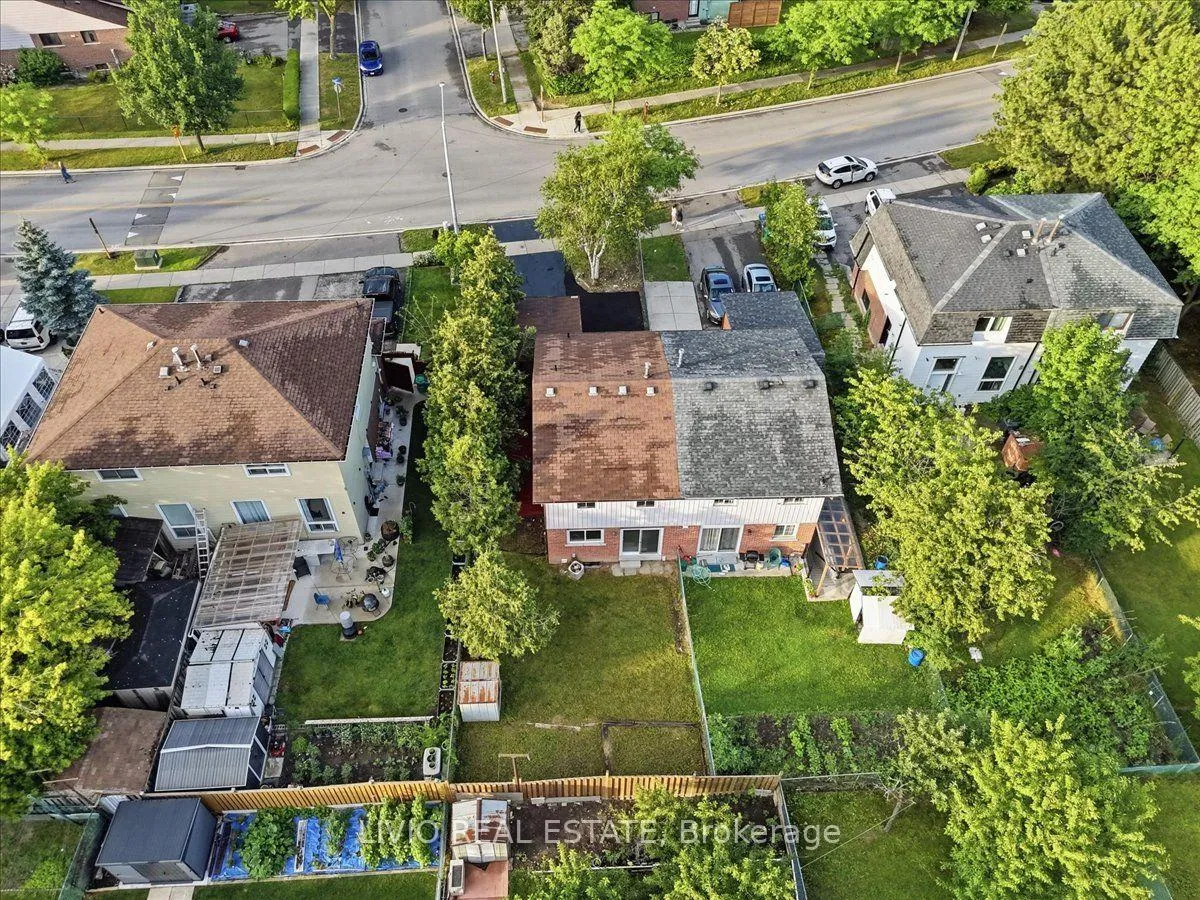 Photo 39 of 4002 Brandon Gate Drive, Mississauga, Malton — HOMEH