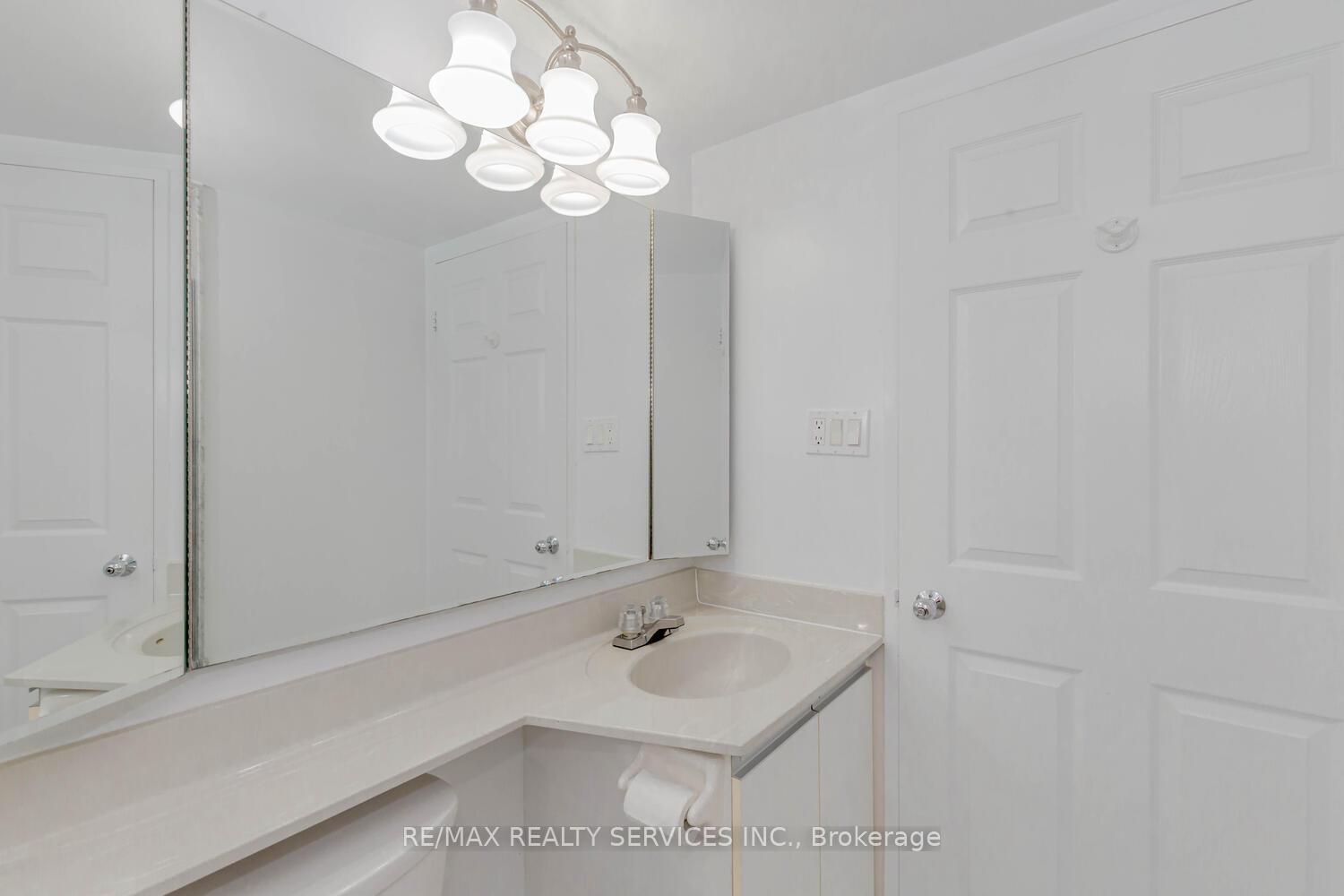 Photo 33 of Unit 308, 30 Malta Avenue, Brampton, Fletcher's Creek South — HOMEH