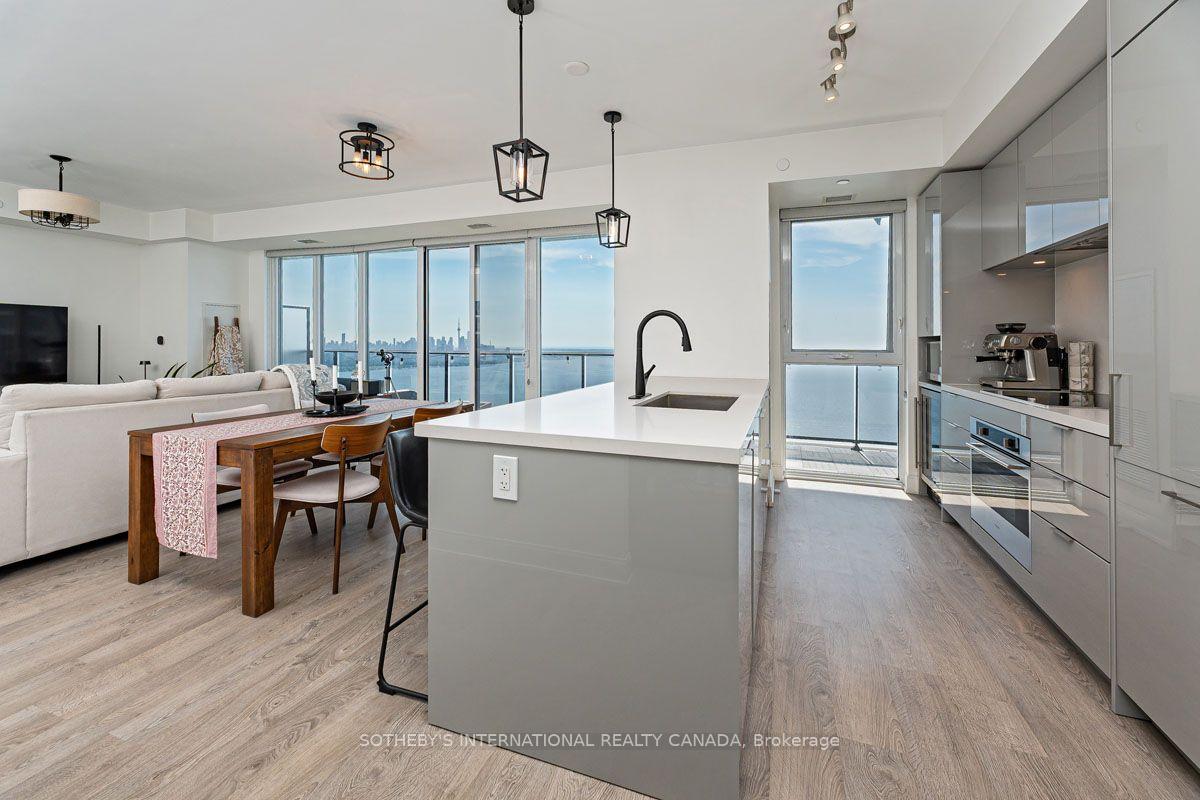 Photo 11 of Unit 4805, 70 Annie Craig Drive, Etobicoke, Mimico — HOMEH