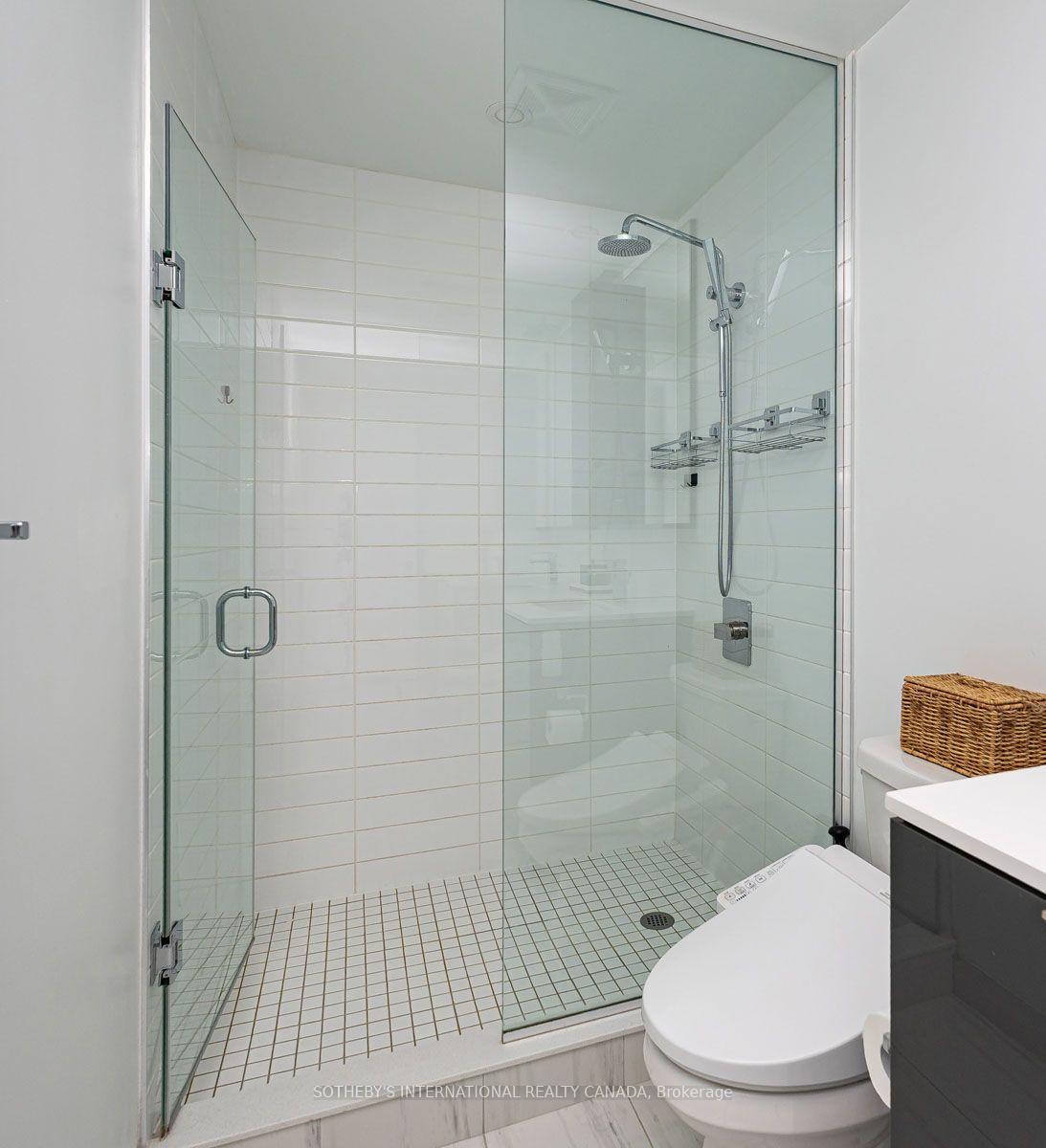 Photo 17 of Unit 4805, 70 Annie Craig Drive, Etobicoke, Mimico — HOMEH