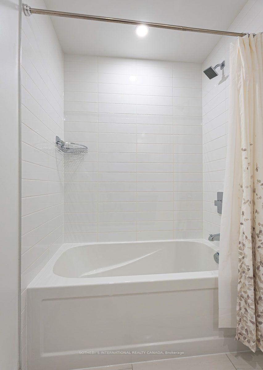 Photo 23 of Unit 4805, 70 Annie Craig Drive, Etobicoke, Mimico — HOMEH