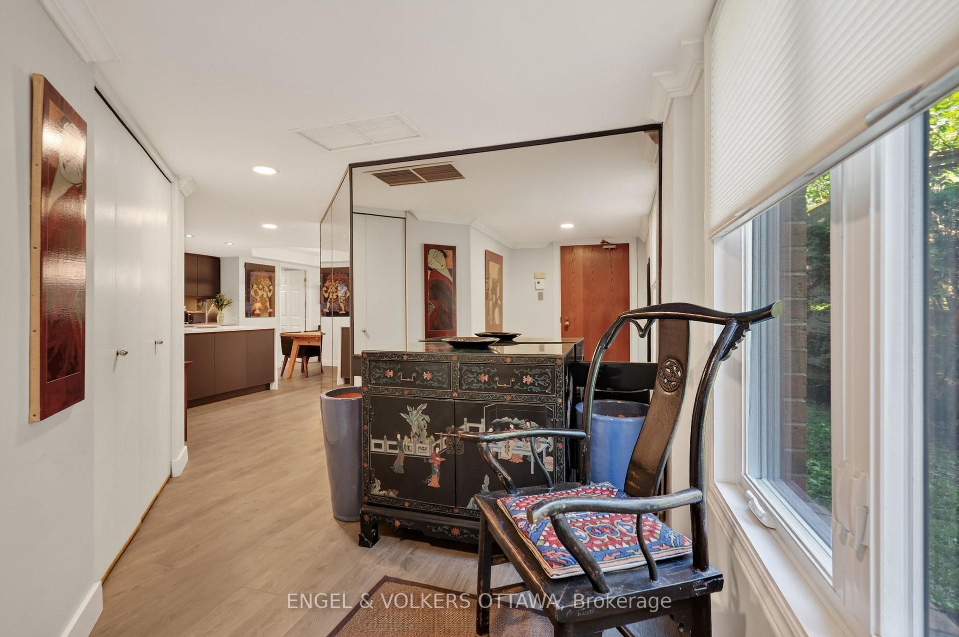 Photo 4 of Unit 106, 7 Kippewa Drive, Ottawa, Dows Lake — HOMEH