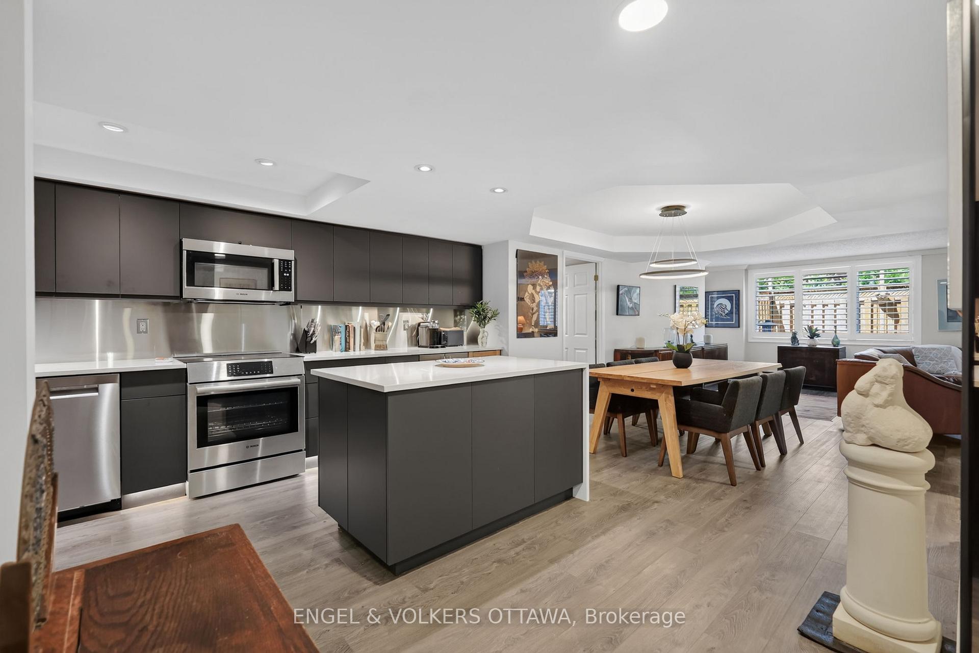 Photo 5 of Unit 106, 7 Kippewa Drive, Ottawa, Dows Lake — HOMEH