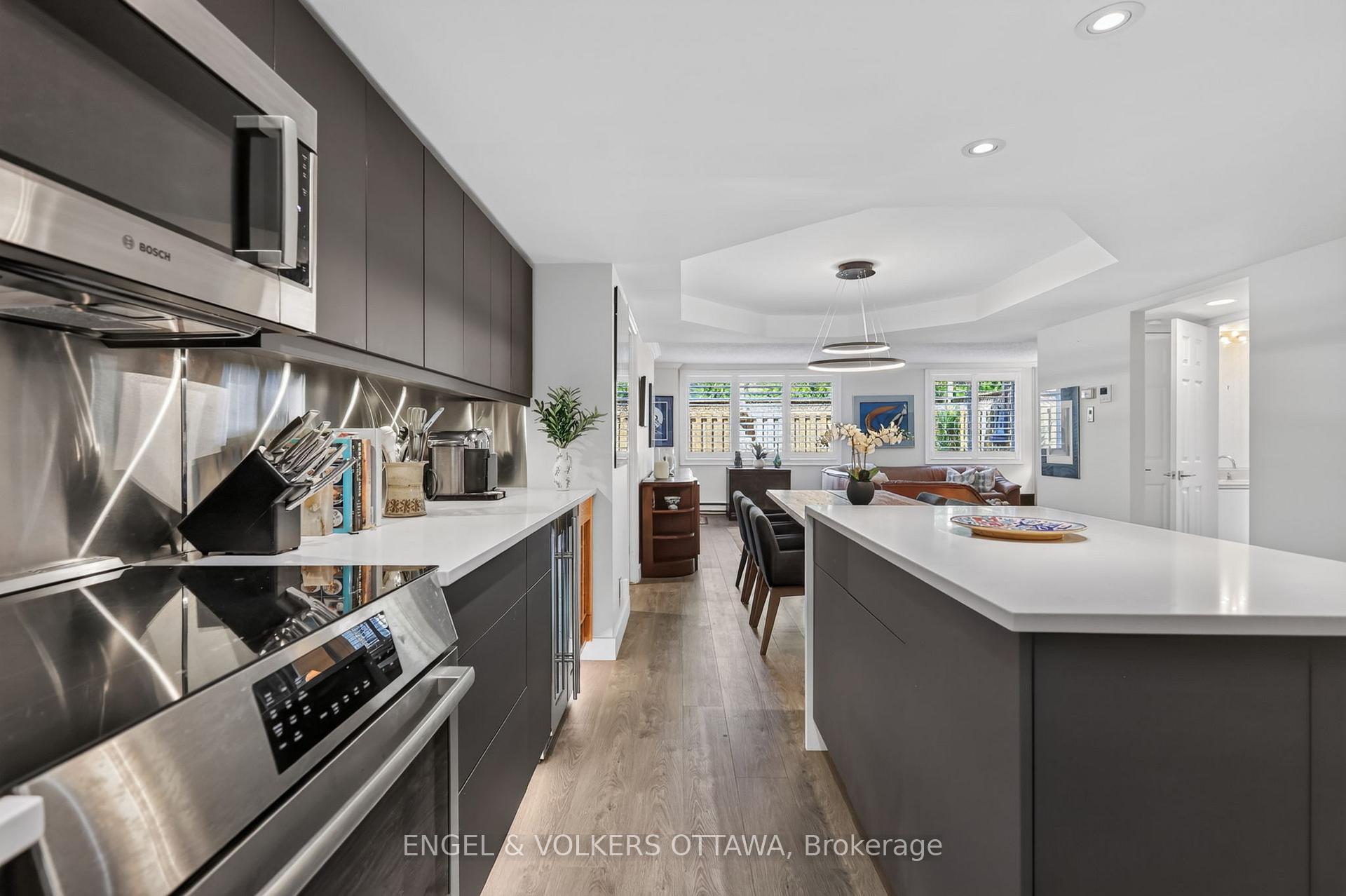 Photo 9 of Unit 106, 7 Kippewa Drive, Ottawa, Dows Lake — HOMEH