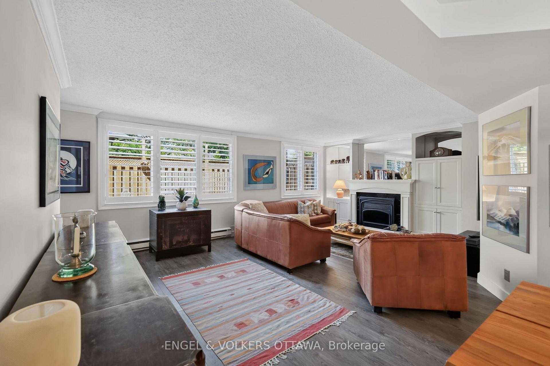 Photo 15 of Unit 106, 7 Kippewa Drive, Ottawa, Dows Lake — HOMEH