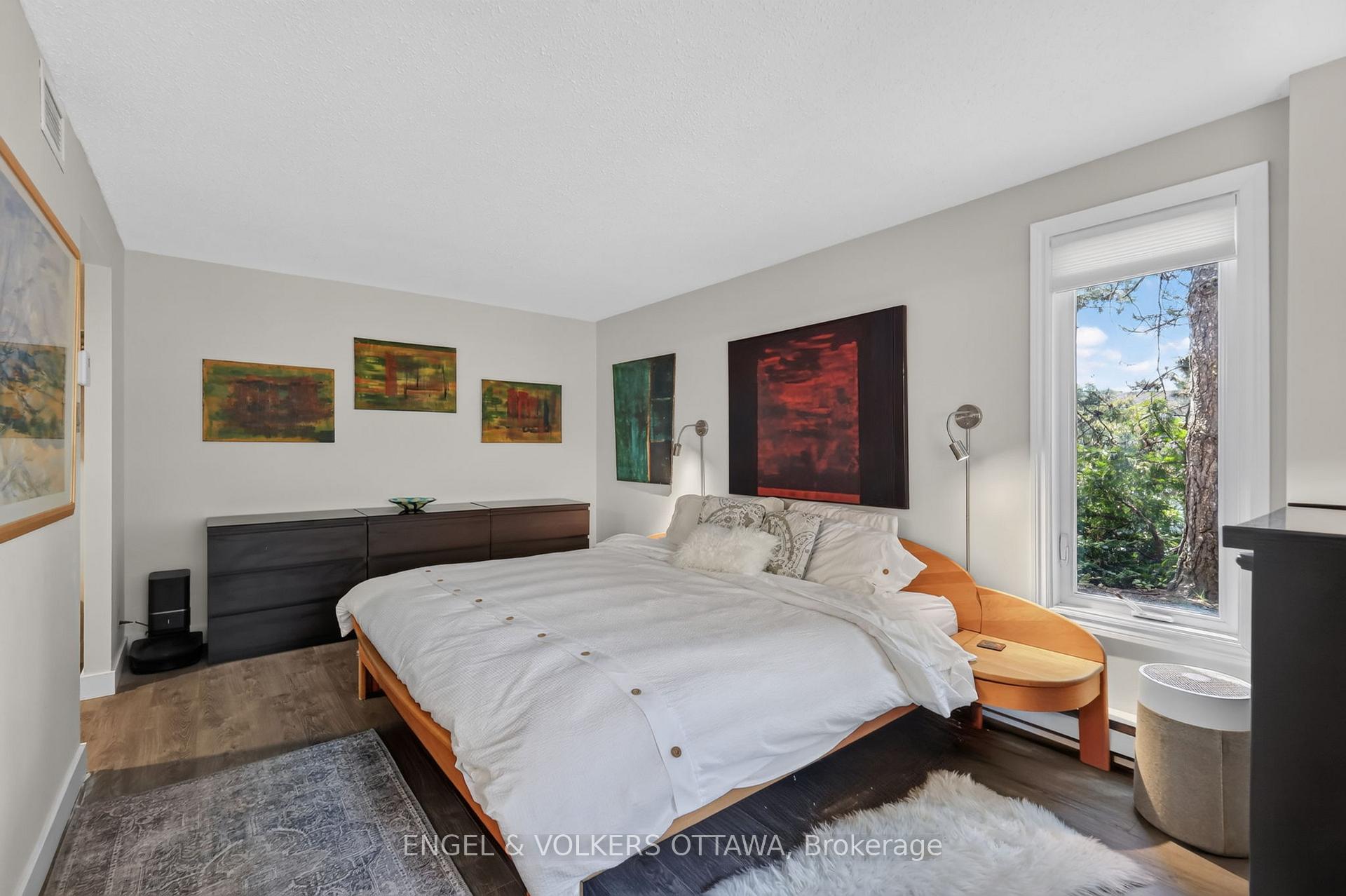 Photo 18 of Unit 106, 7 Kippewa Drive, Ottawa, Dows Lake — HOMEH
