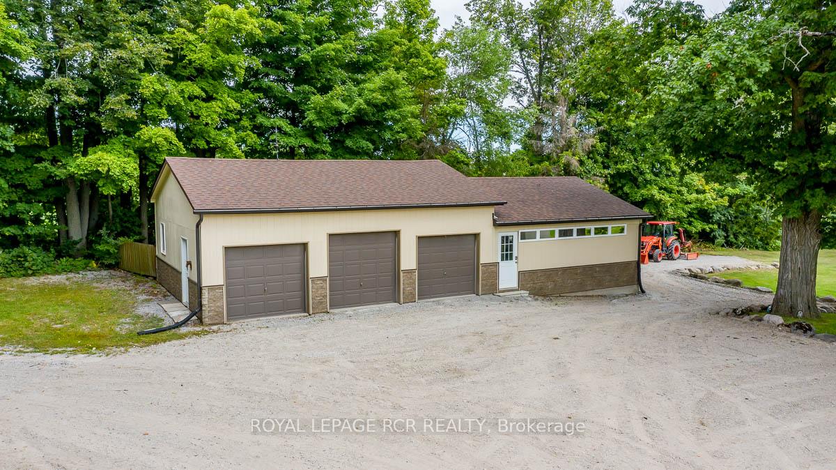 Photo 41 of 16365 Bathurst Street, Newmarket, Summerhill Estates — HOMEH