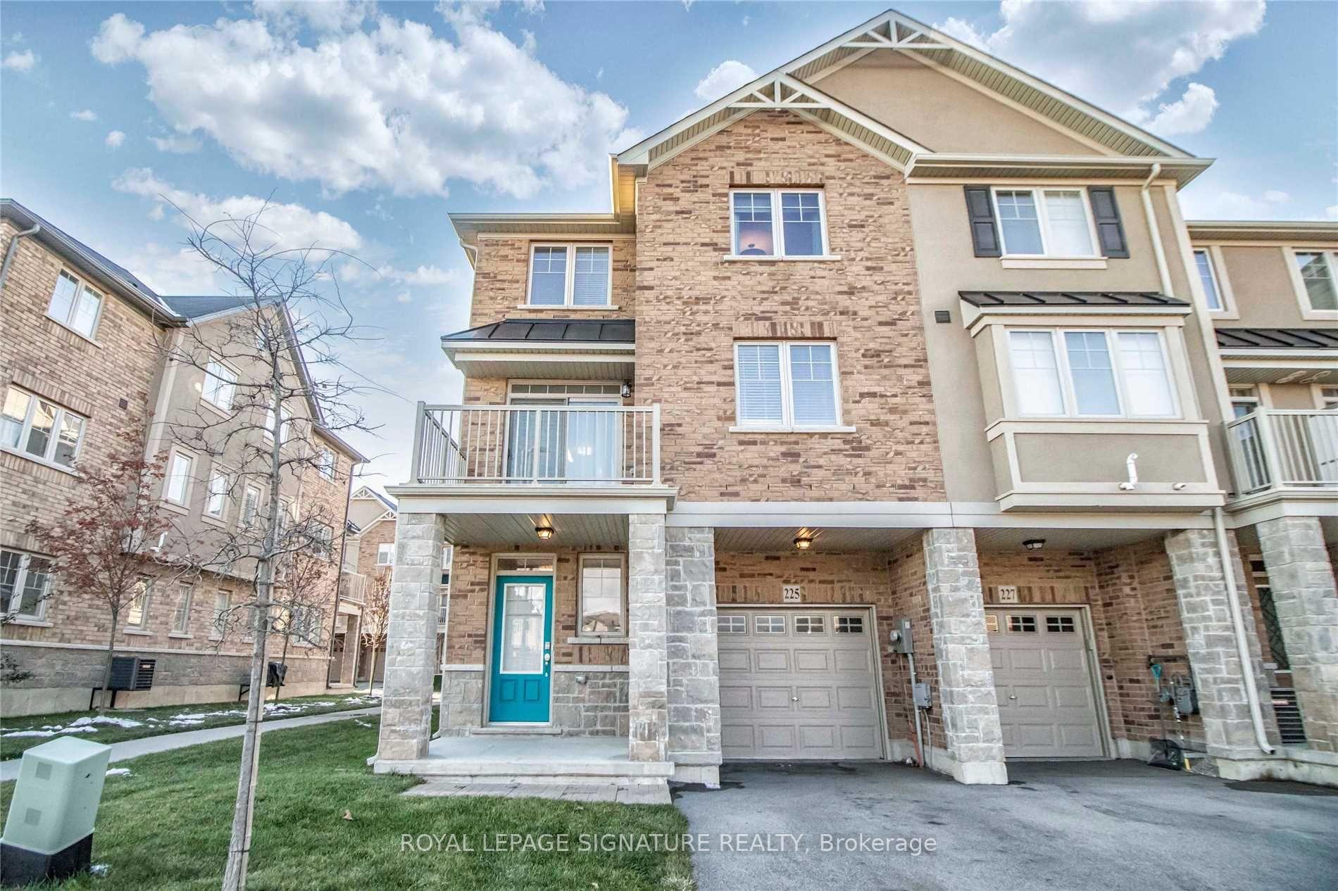 Photo 1 of 225 Westbank Trail, Hamilton, Stoney Creek Mountain — HOMEH