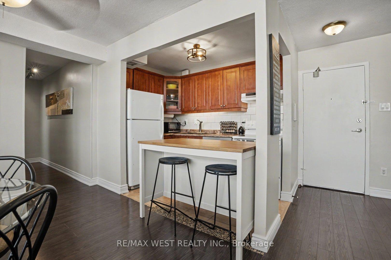 Photo 9 of Unit 807, 15 Nicklaus Drive, Hamilton, Vincent — HOMEH