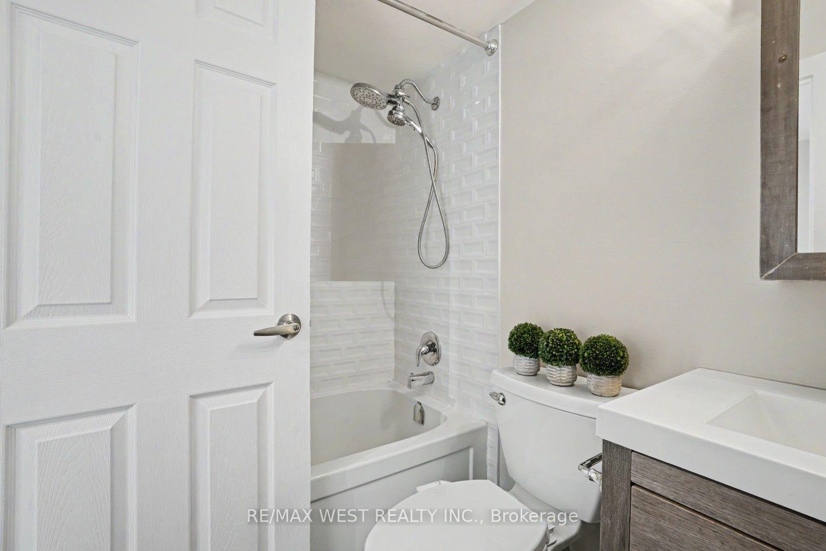 Photo 15 of Unit 807, 15 Nicklaus Drive, Hamilton, Vincent — HOMEH