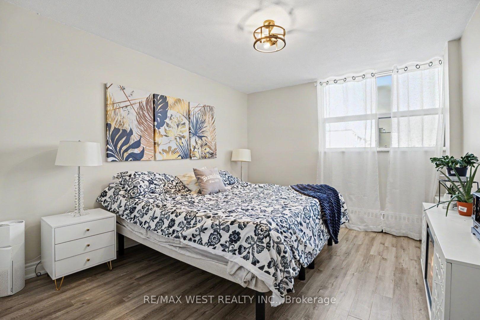 Photo 16 of Unit 807, 15 Nicklaus Drive, Hamilton, Vincent — HOMEH
