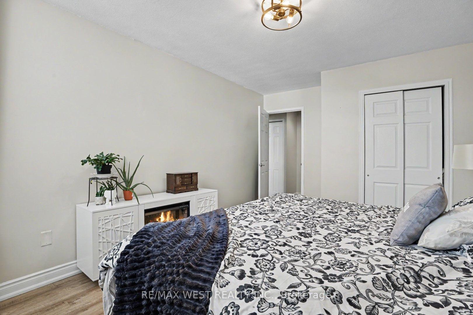 Photo 17 of Unit 807, 15 Nicklaus Drive, Hamilton, Vincent — HOMEH
