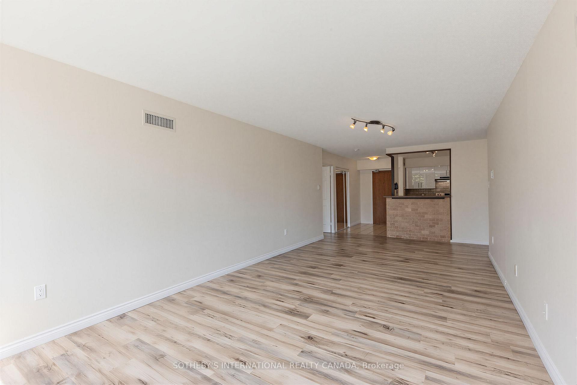 Photo 6 of Unit 403, 45 Carlton Street, Toronto, Church-Yonge Corridor — HOMEH