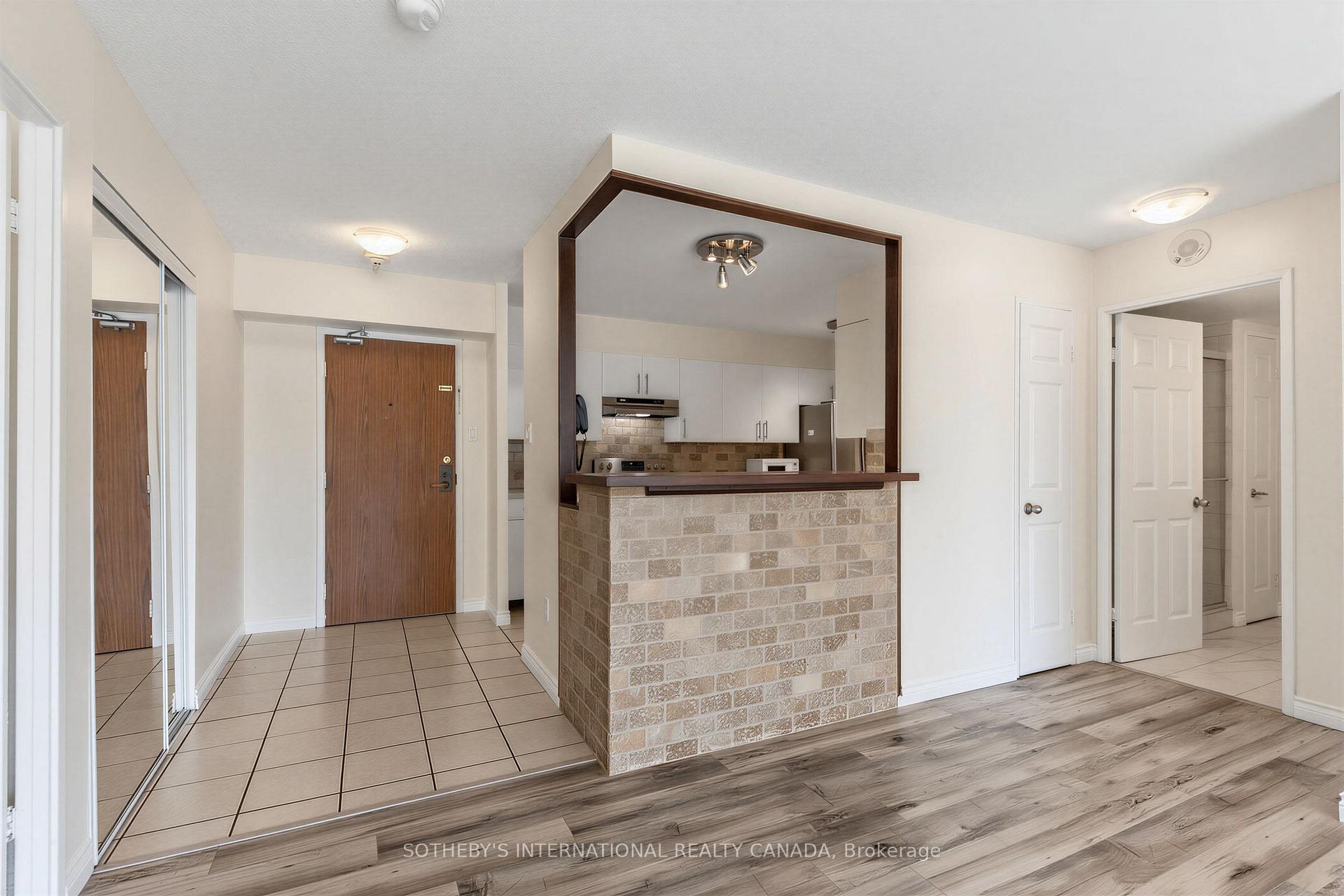 Photo 9 of Unit 403, 45 Carlton Street, Toronto, Church-Yonge Corridor — HOMEH