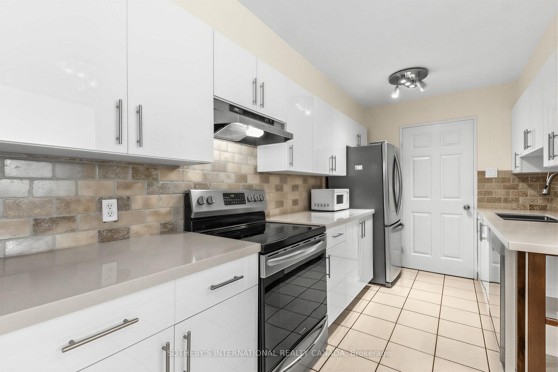 Photo 10 of Unit 403, 45 Carlton Street, Toronto, Church-Yonge Corridor — HOMEH