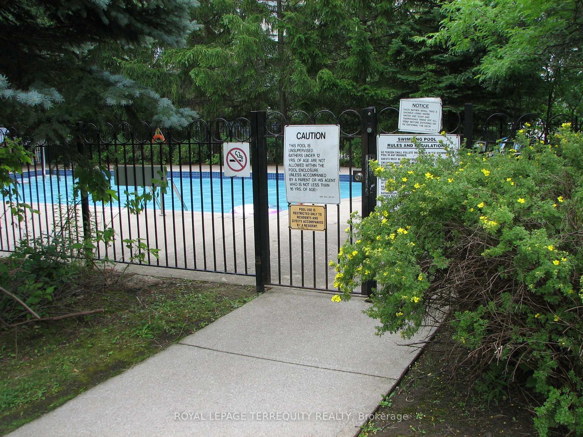 Photo 8 of Unit 306, 81 Townsgate Drive, Vaughan, Crestwood-Springfarm-Yorkhill — HOMEH