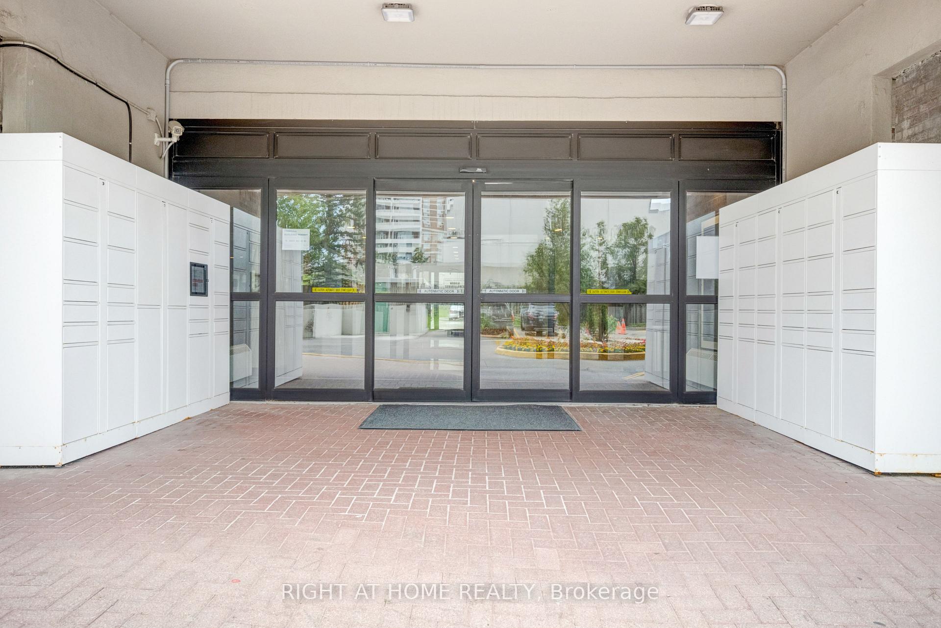 Photo 3 of Unit 708, 3390 Weston Road, North York, Humbermede — HOMEH
