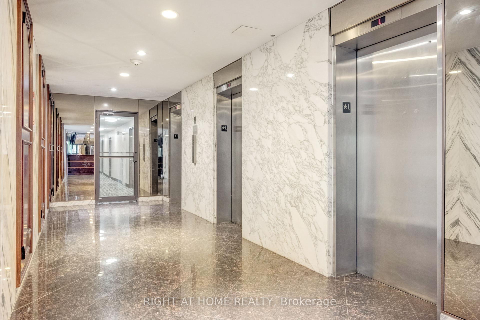 Photo 5 of Unit 708, 3390 Weston Road, North York, Humbermede — HOMEH