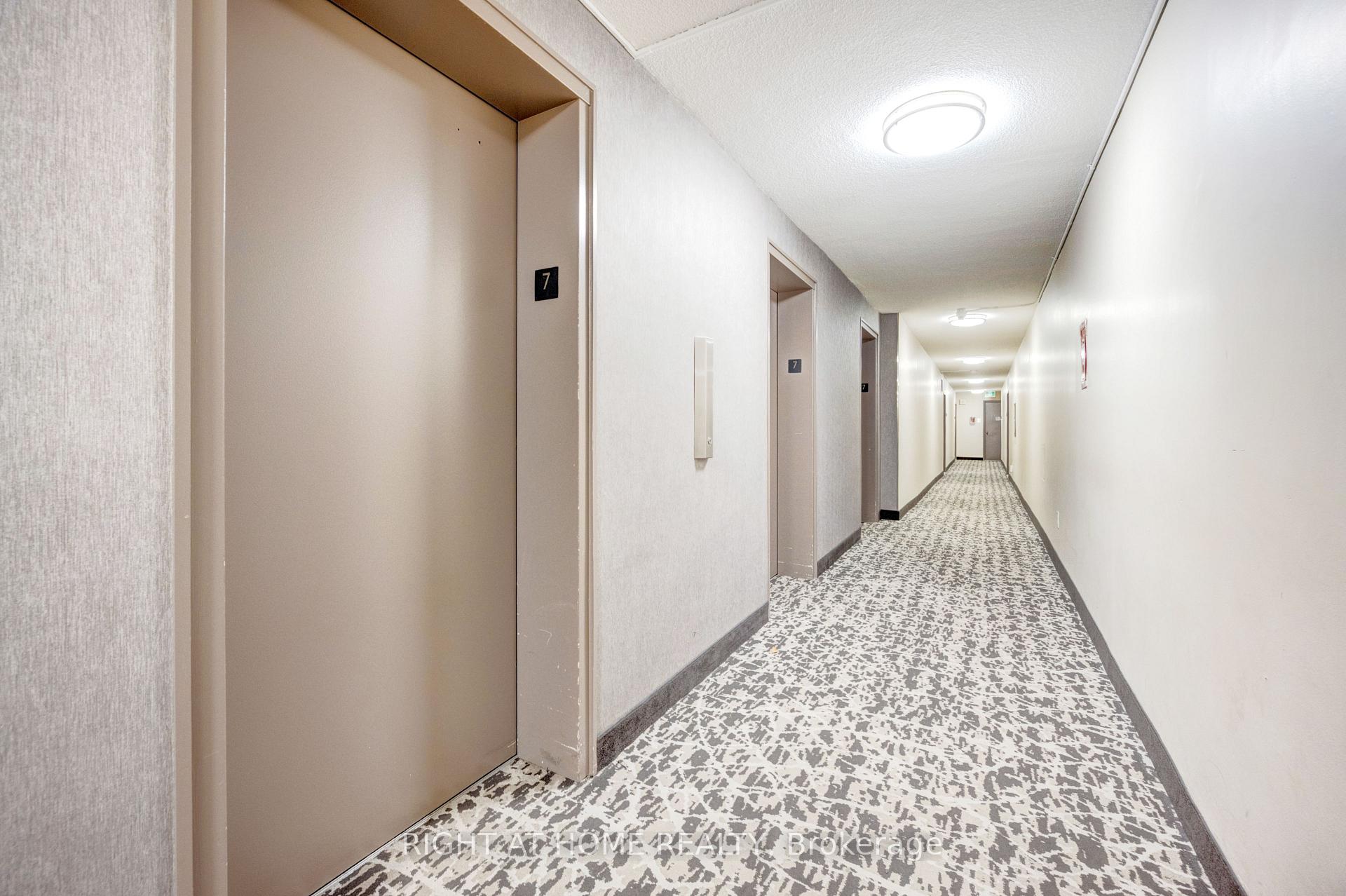 Photo 6 of Unit 708, 3390 Weston Road, North York, Humbermede — HOMEH