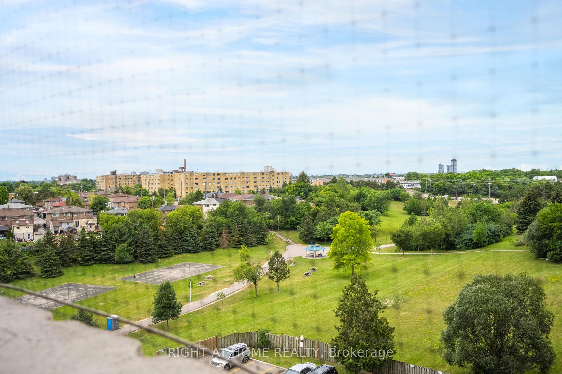 Photo 29 of Unit 708, 3390 Weston Road, North York, Humbermede — HOMEH