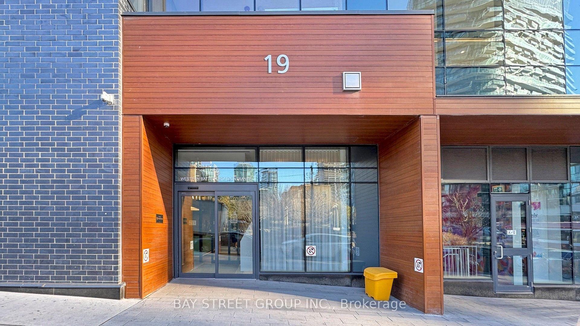 Photo 3 of Unit 2811, 19 Western Battery Road, Toronto, Niagara — HOMEH
