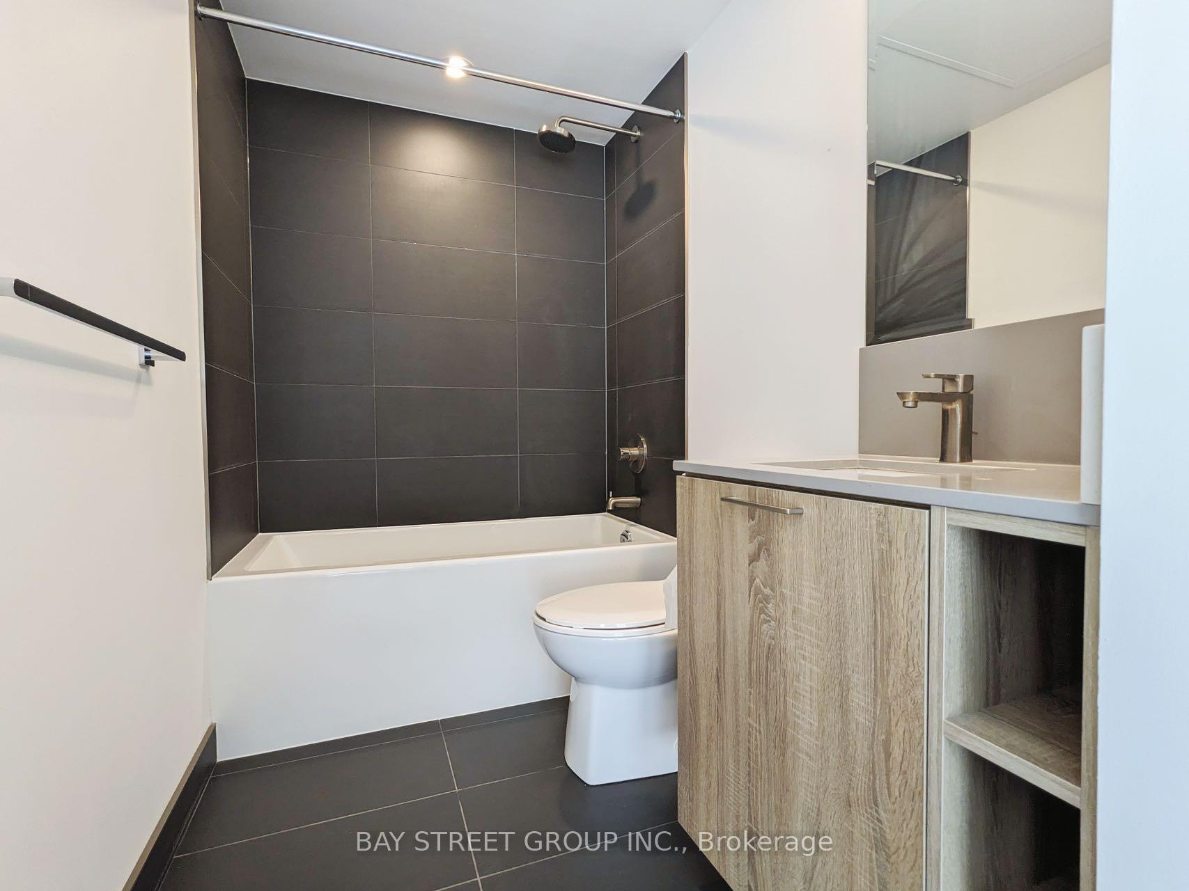 Photo 15 of Unit 2811, 19 Western Battery Road, Toronto, Niagara — HOMEH