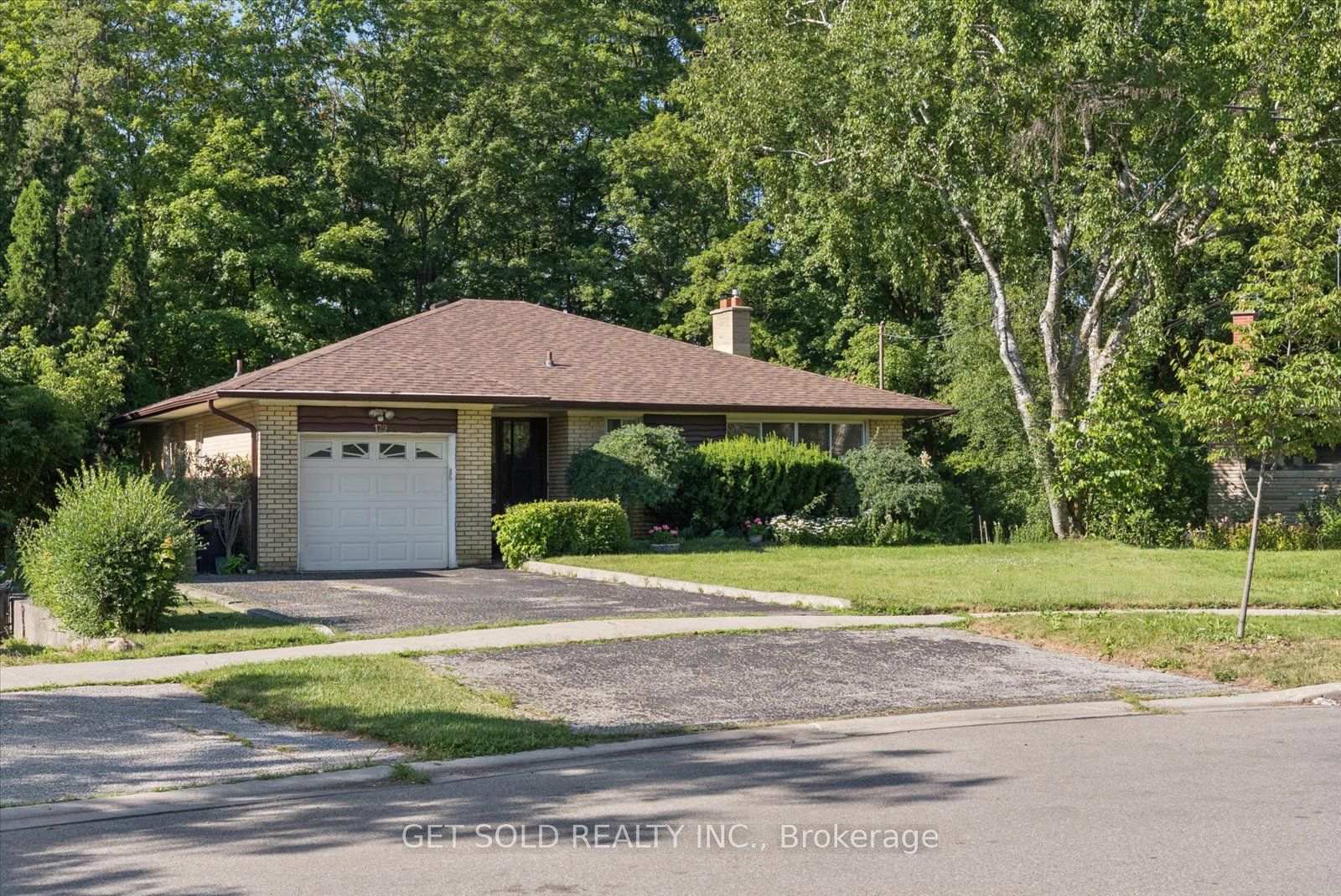 Photo 1 of 129 Riverhead Drive, Etobicoke, Rexdale-Kipling — HOMEH