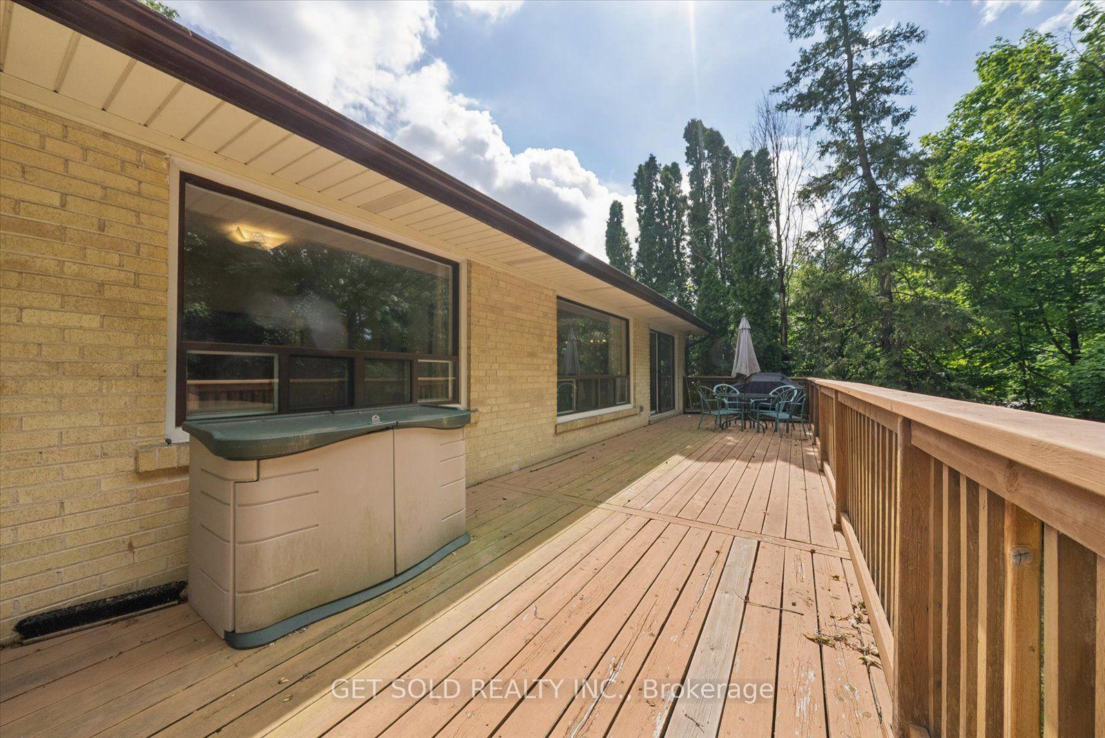 Photo 12 of 129 Riverhead Drive, Etobicoke, Rexdale-Kipling — HOMEH